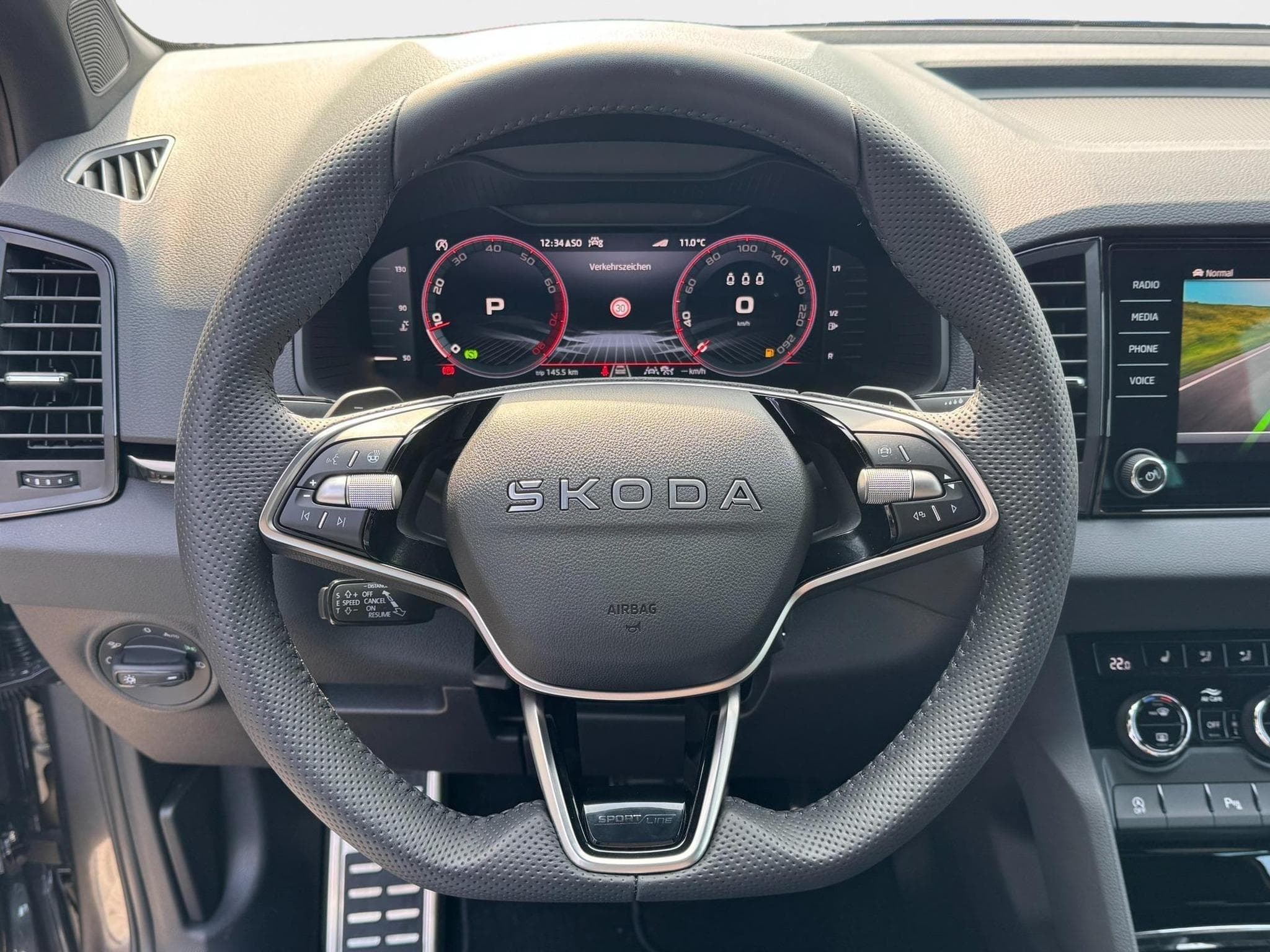 Skoda Karoq 2,0 TSI 4x4 (2026) - Photo 10