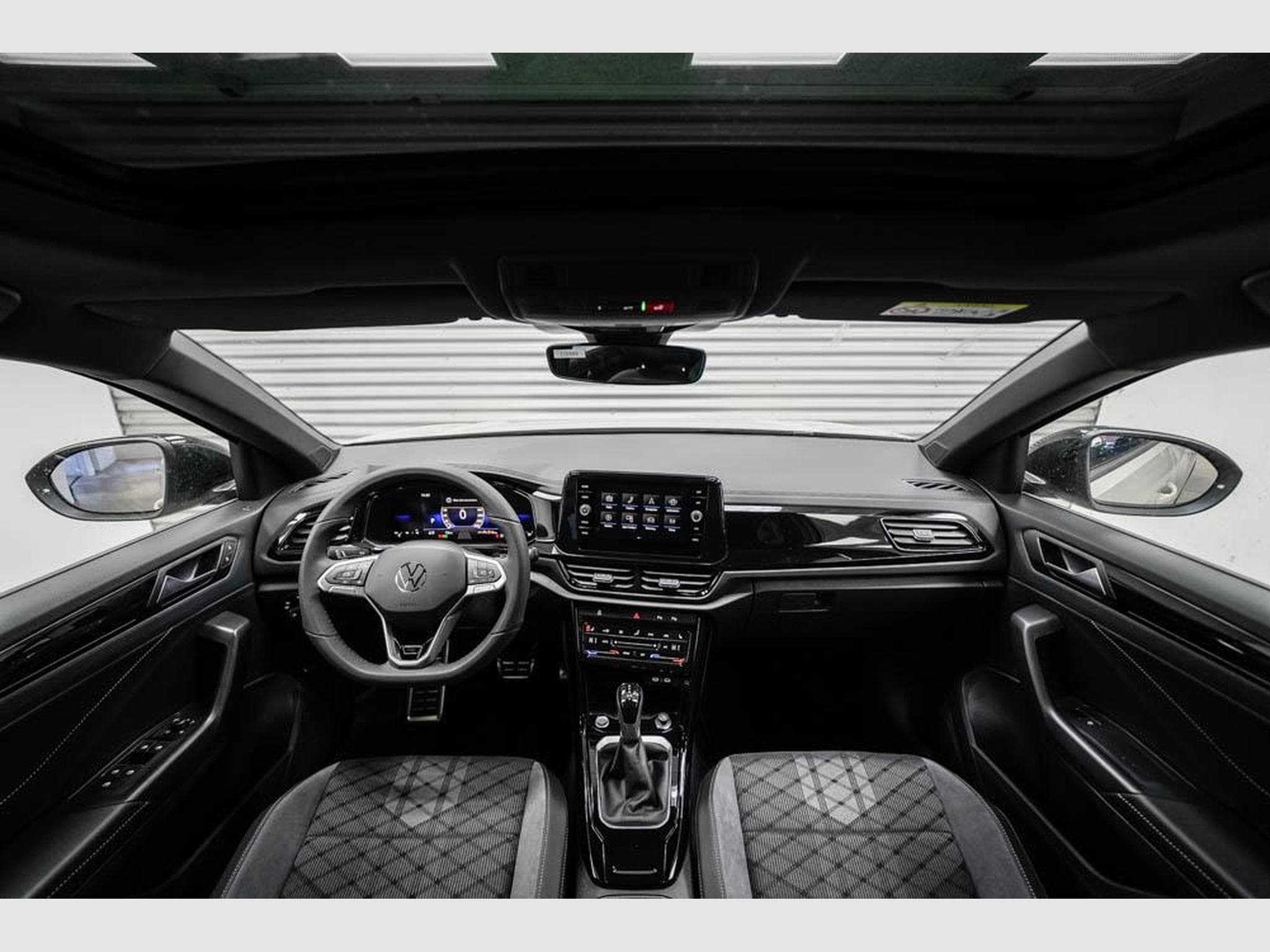 VW T-Roc 1,5 TSI DSG (2025) - Foto 5