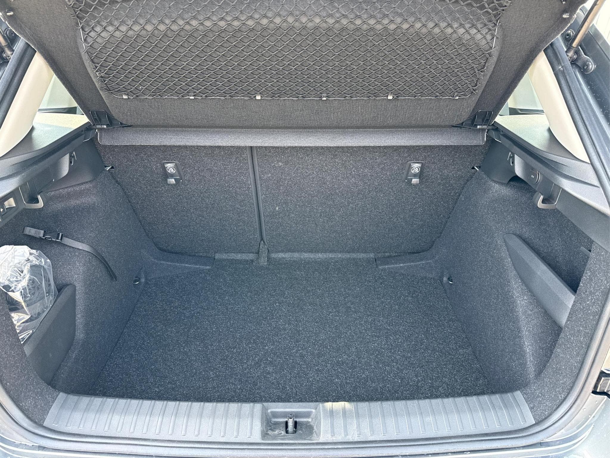 Skoda Kamiq Selection 1.5 TSI (2026) - Foto 10