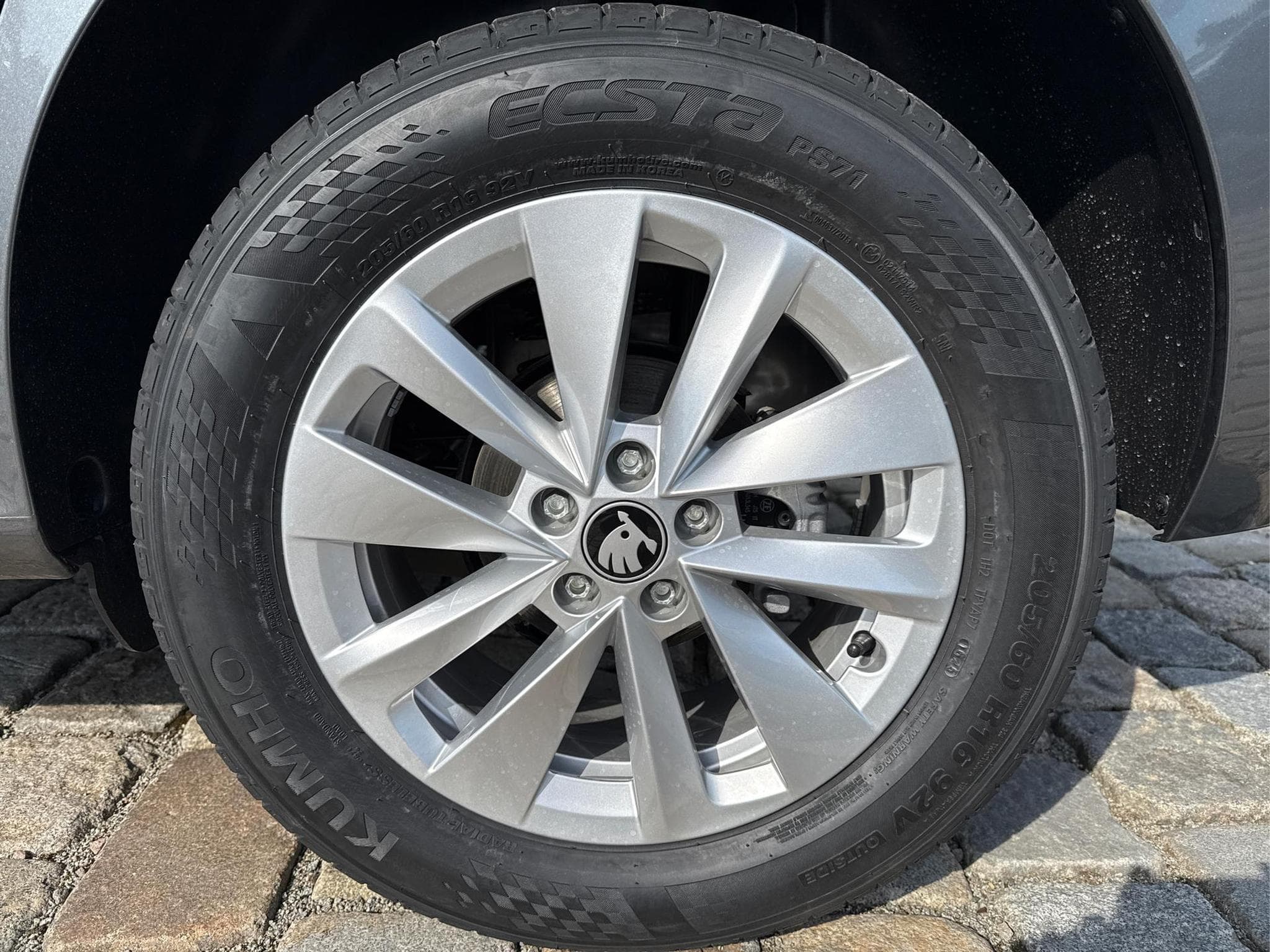 Skoda Kamiq Selection 1.5 TSI (2026) - Foto 12