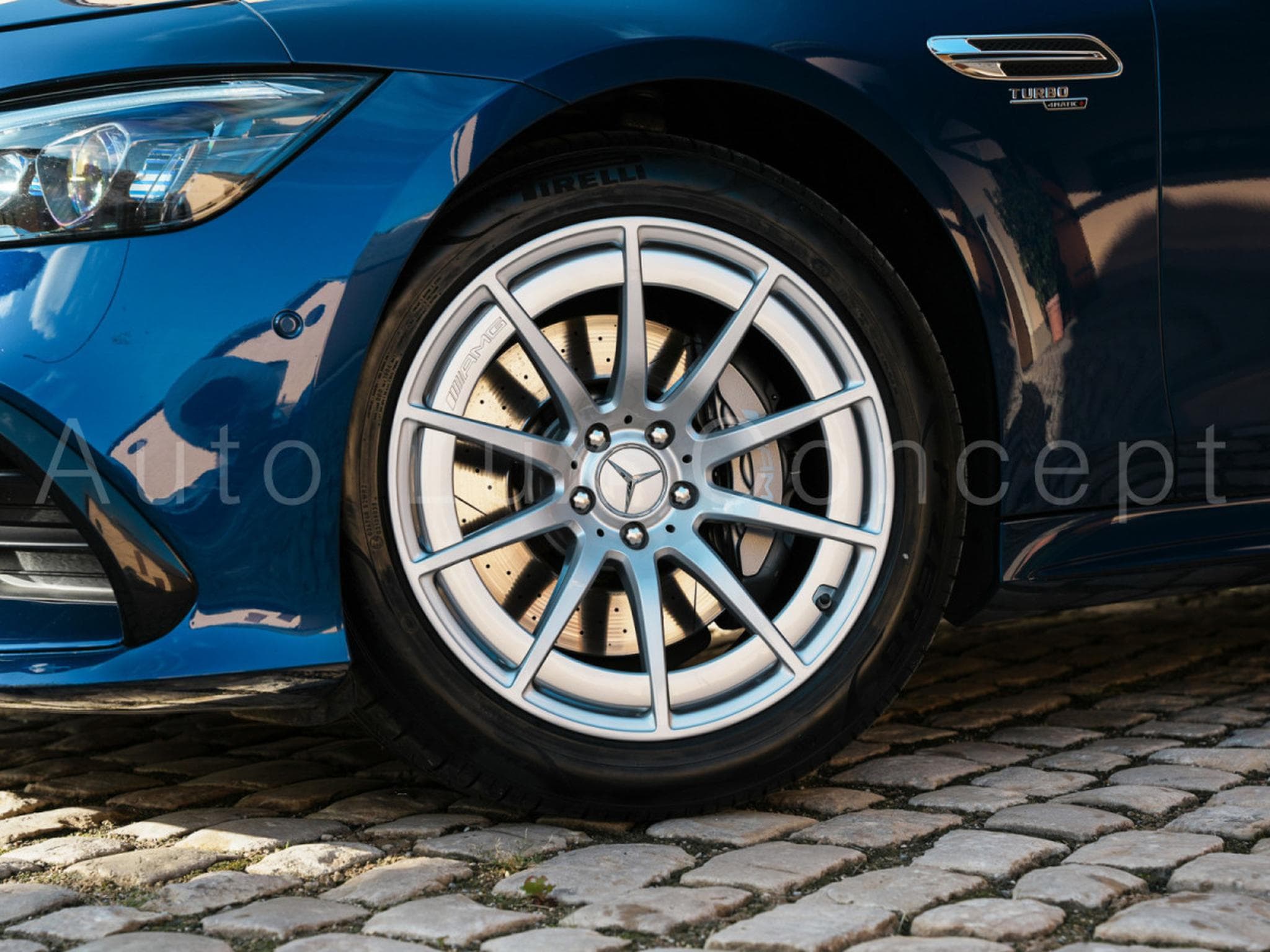 Mercedes AMG GT 4-Door 43 4MATIC+ (2019) - Photo 16