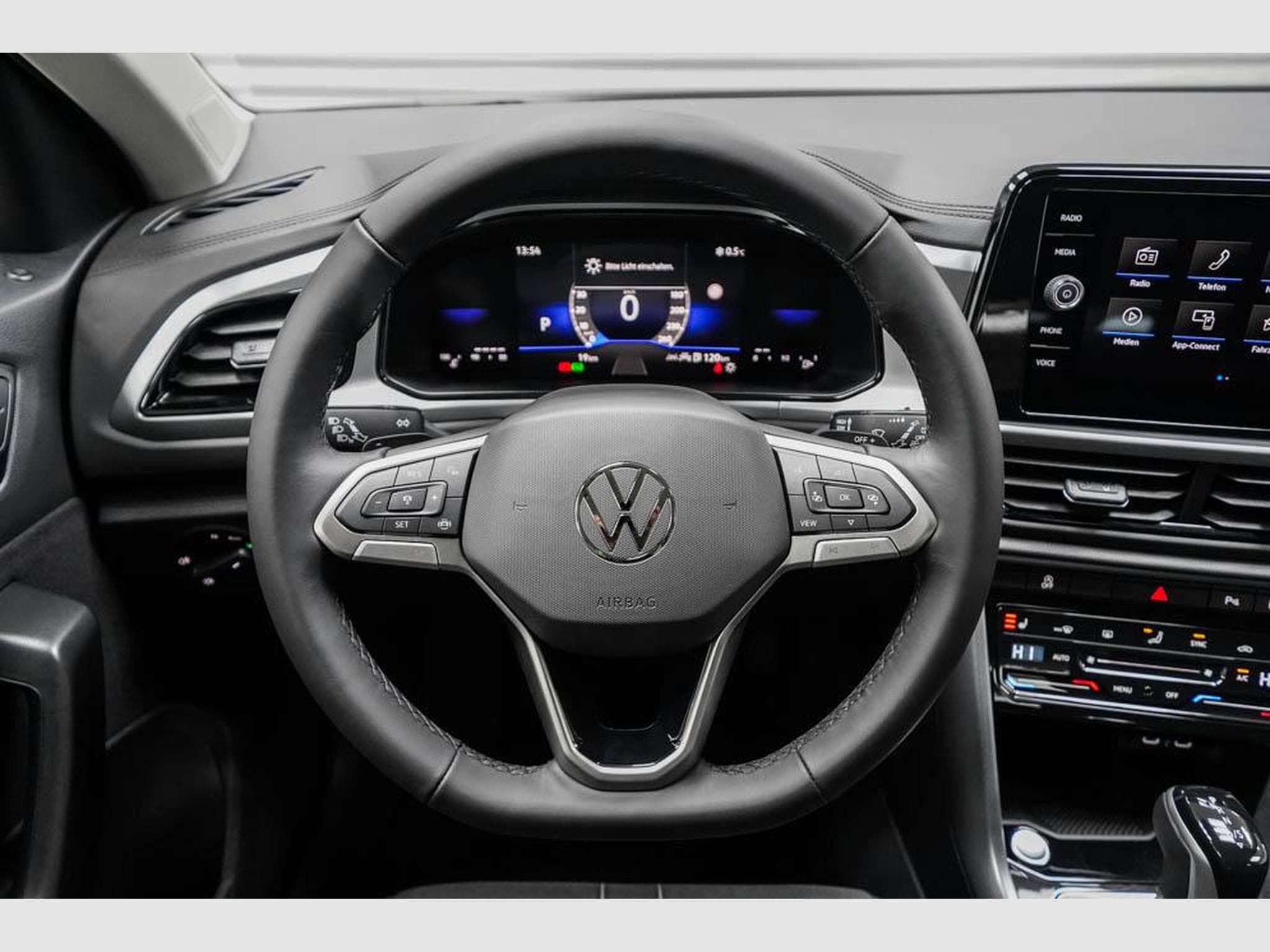 VW T-Roc 1,5 TSI DSG (2025) - Photo 8