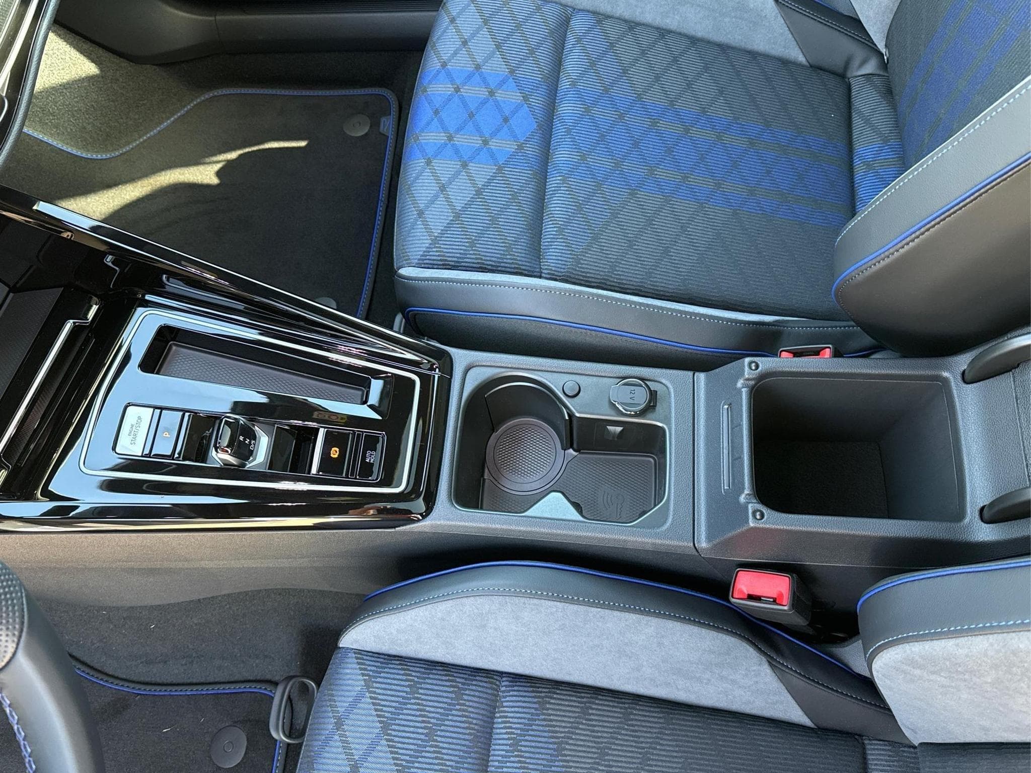 VW Golf R (2026) - Photo 14