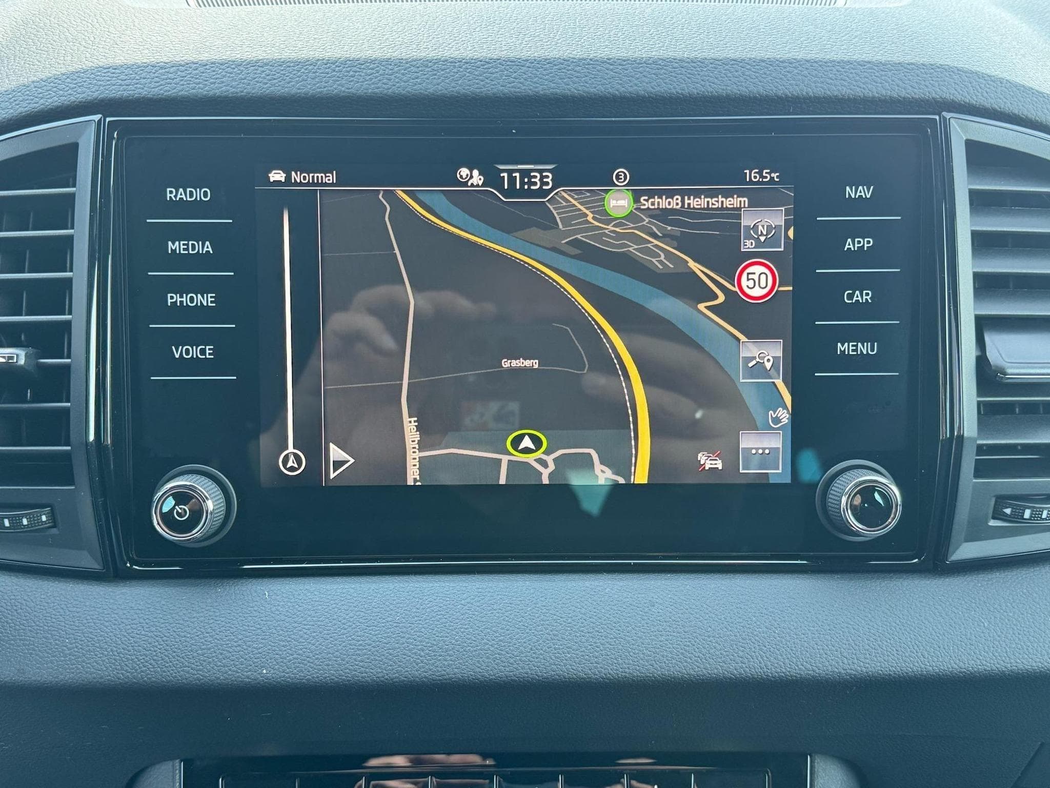 Skoda Karoq 1,5 TSI DSG (2026) - Photo 21