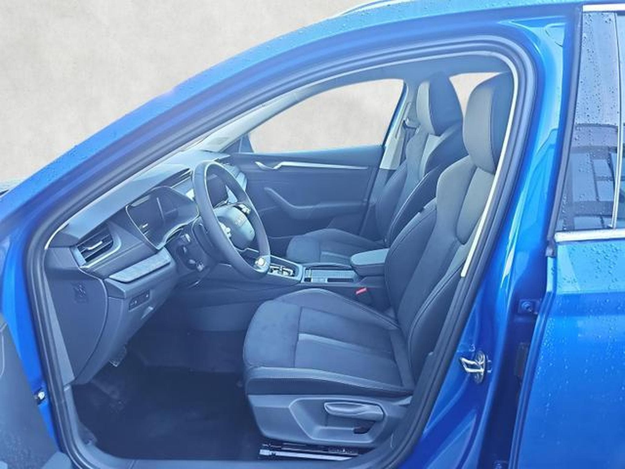 Skoda Octavia 2.0 TDI 110 kW Selection (2025) - Photo 9