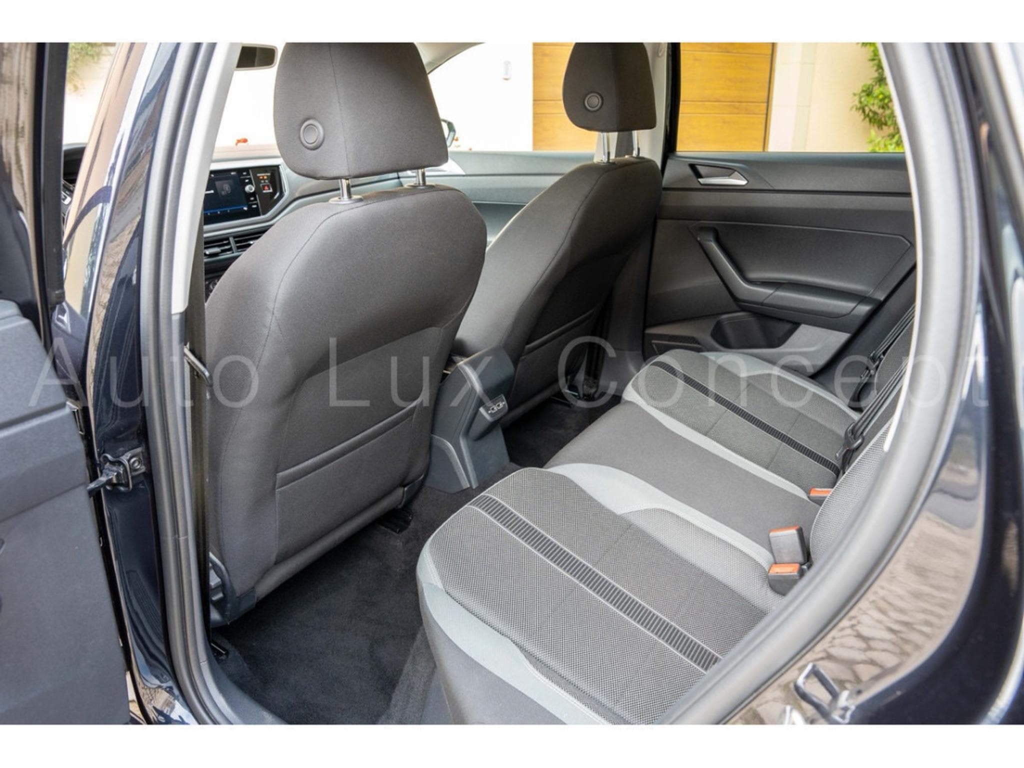 VW Polo 1.6 TDI R-Line DSG (2018) - Photo 23