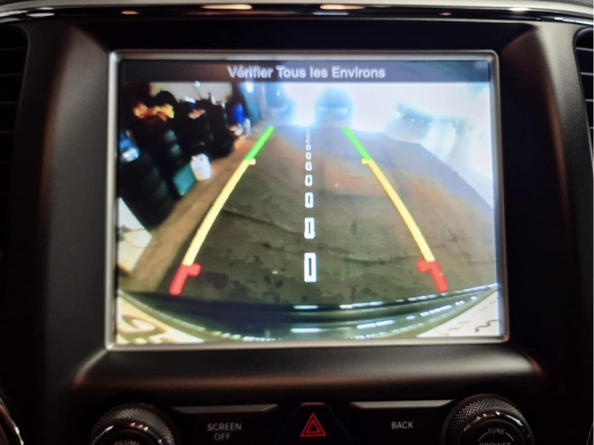 Jeep Cherokee 6.4l V8 HEMI SRT NAVI CUIR PANO 1 HAND (2015) - Photo 12