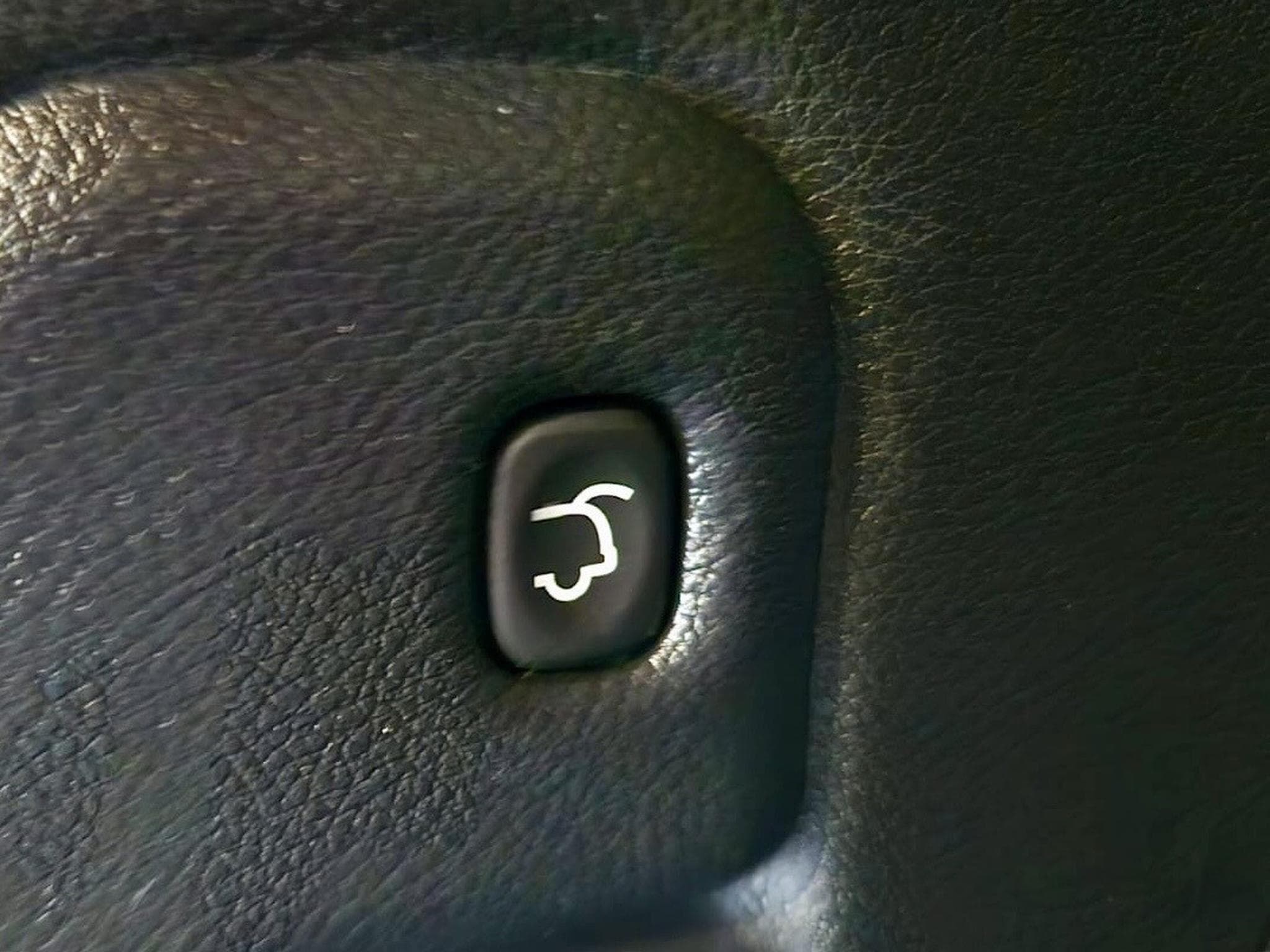 Jeep Cherokee 6.4l V8 HEMI SRT NAVI CUIR PANO 1 HAND (2015) - Photo 14