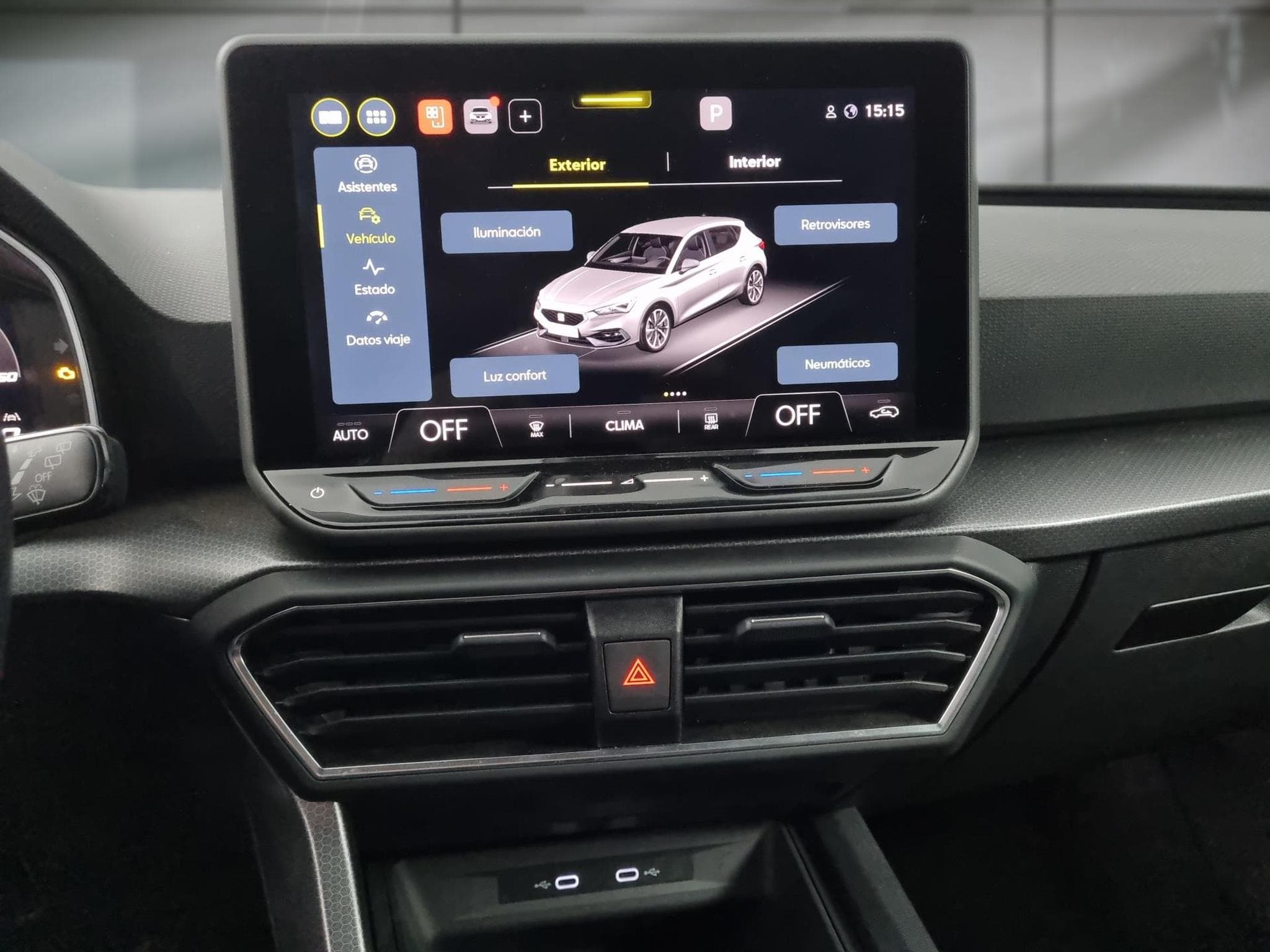 Seat Leon -26% 2.0 TDI 115cv +MIRRORLINK+CAM+LED+Options (2025) - Photo 12