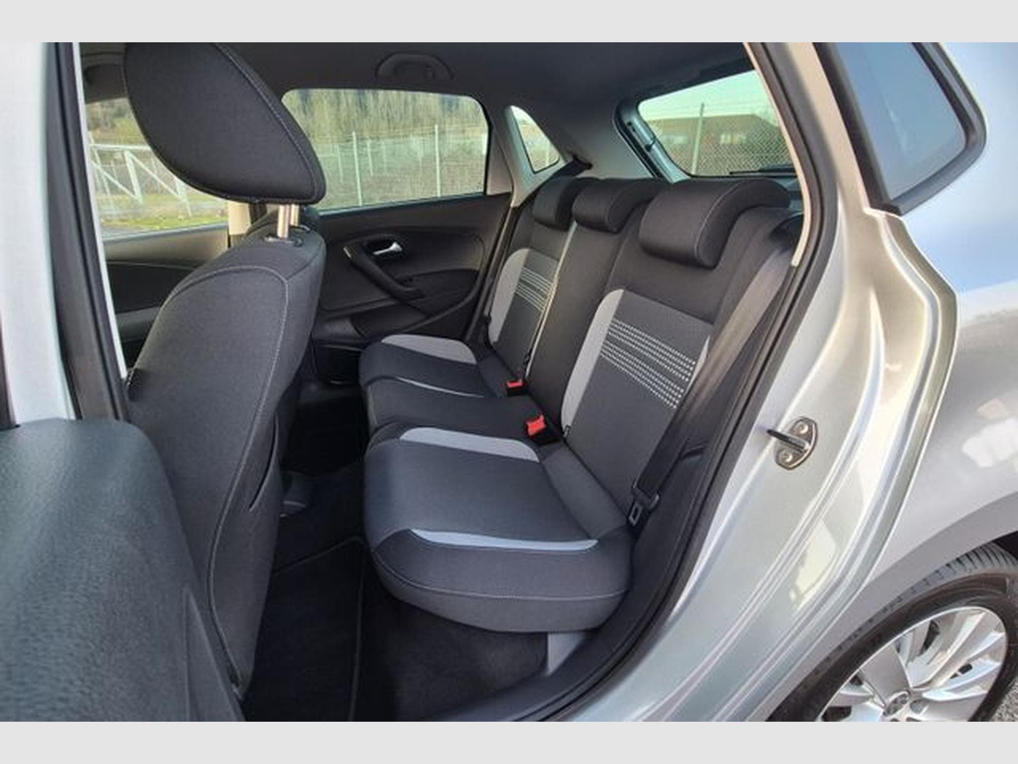 VW Polo Polo 1.2 Life, 5 Türer, SH, Tempomat, wenig KM. (2013) - Photo 15