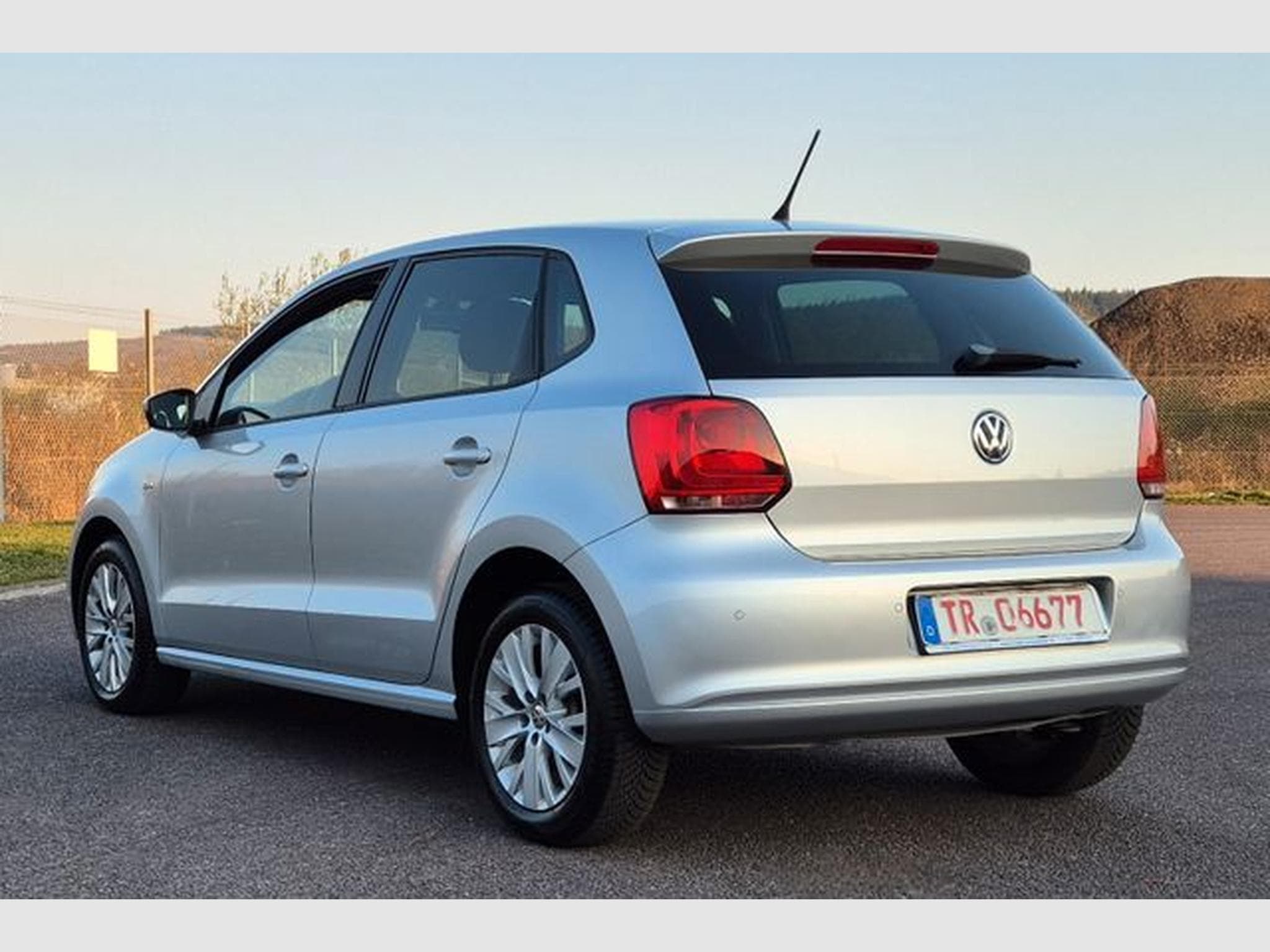 VW Polo Polo 1.2 Life, 5 Türer, SH, Tempomat, wenig KM. (2013) - Photo 3