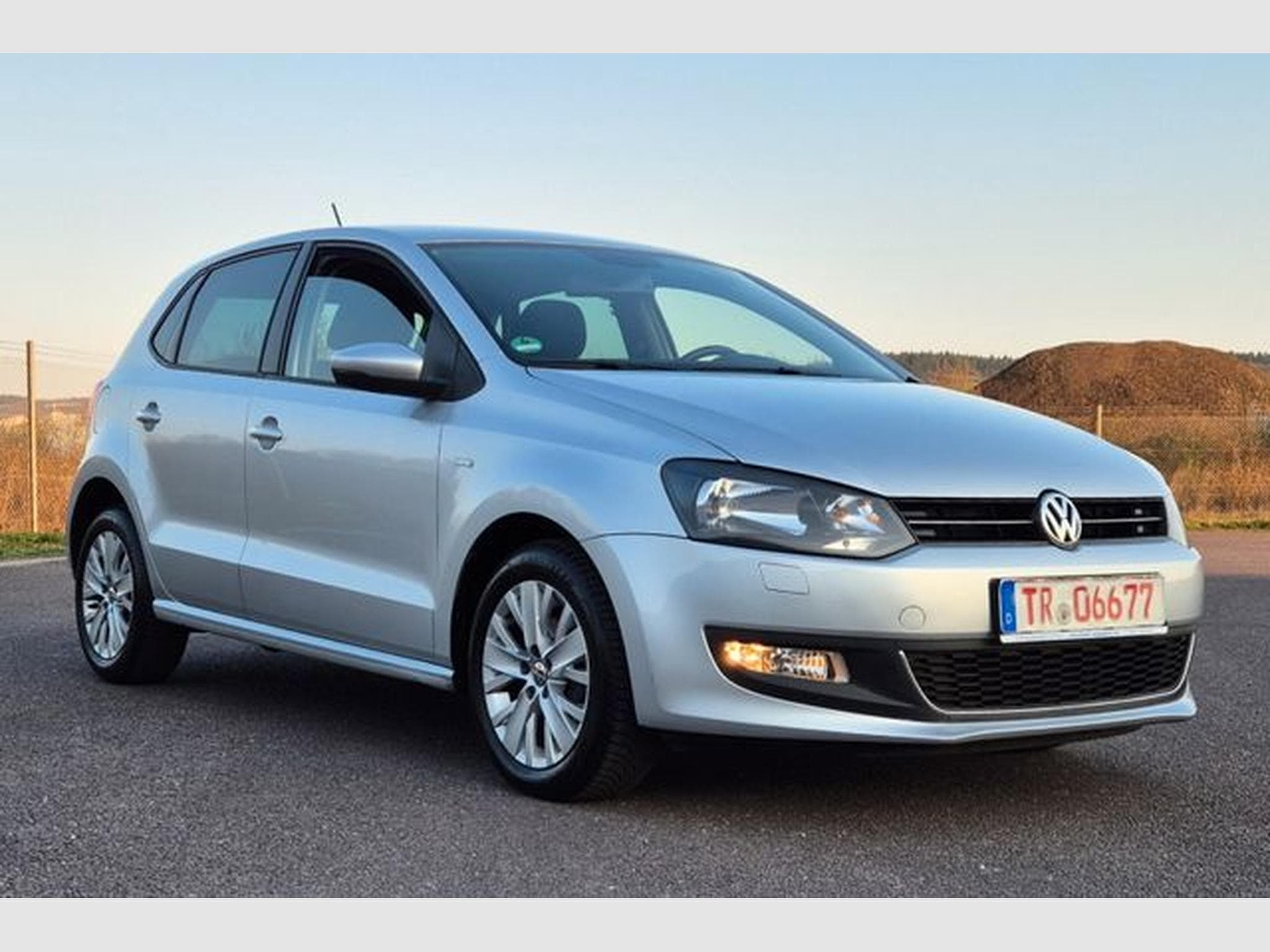 VW Polo Polo 1.2 Life, 5 Türer, SH, Tempomat, wenig KM. (2013) - Photo 6