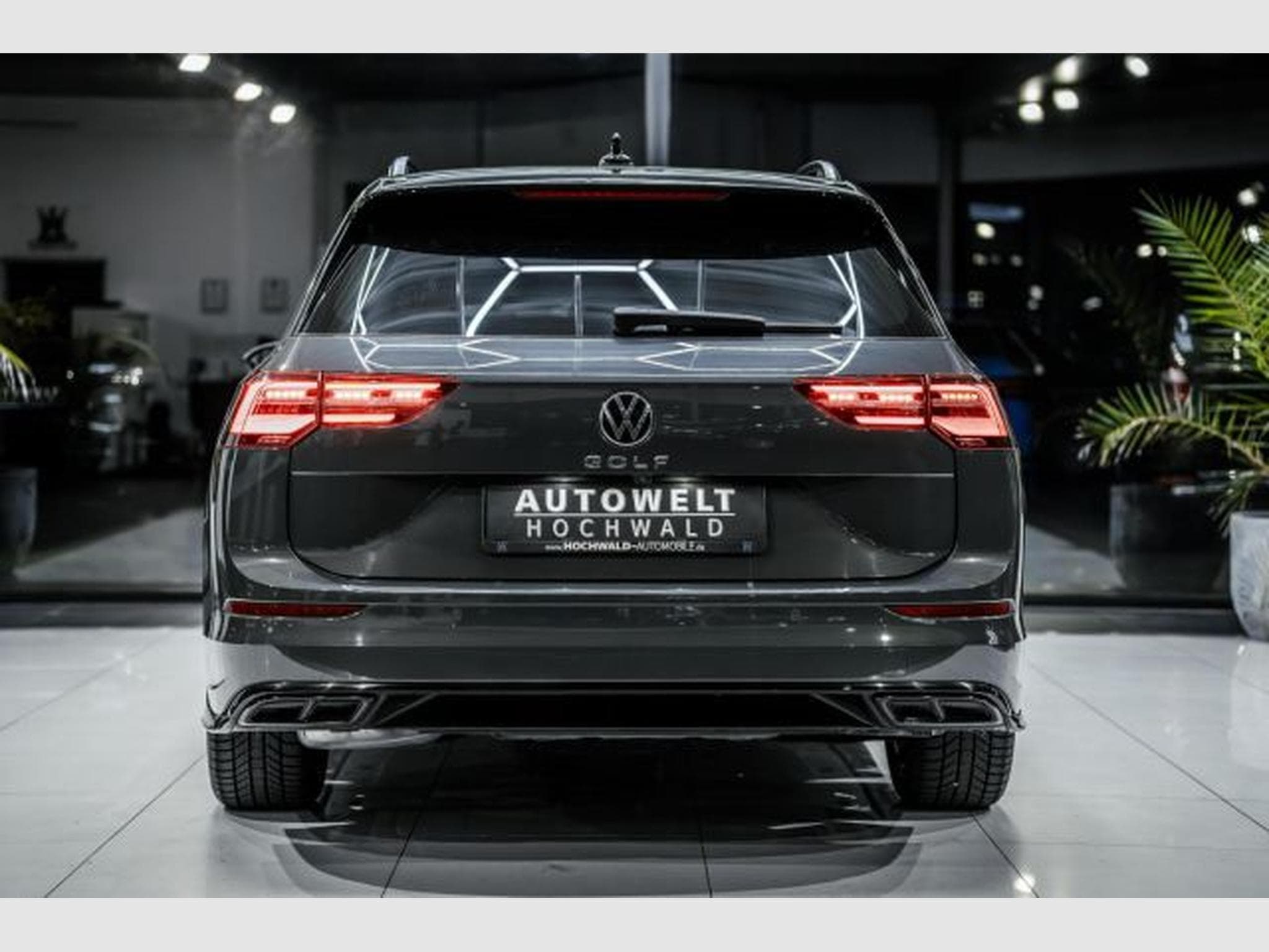 VW Golf Golf 8 Var 2.0 TDI DSG R-Line RFK AHK LED PANO (2021) - Foto 12