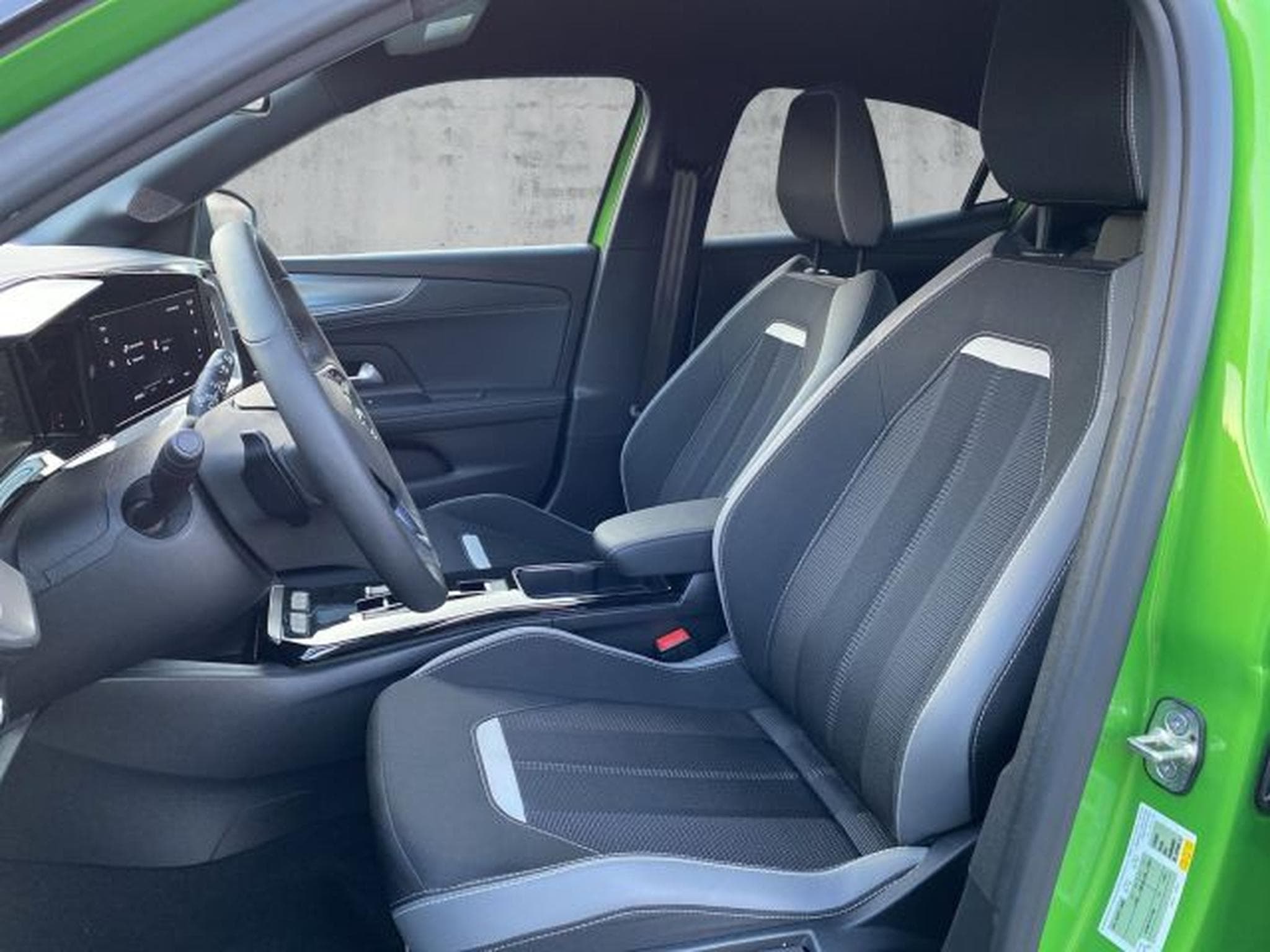 Opel Mokka Mokka GS Line 1.2 Autom. NAVI LED RFK 180 SHZG (2024) - Foto 11