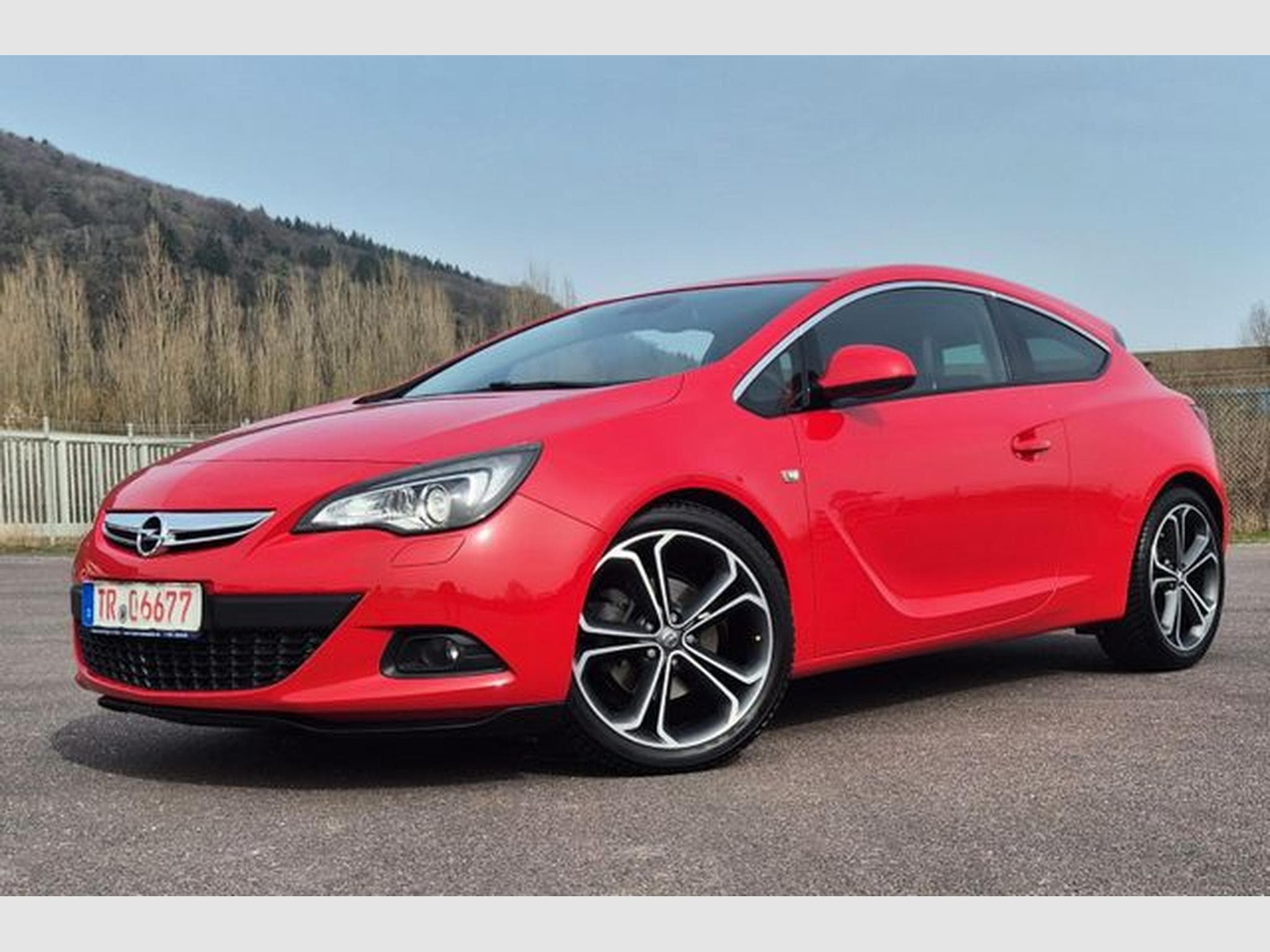 Opel Astra Astra J GTC 1.6 Innovation, Leder, Navi. (2012) - Photo 1
