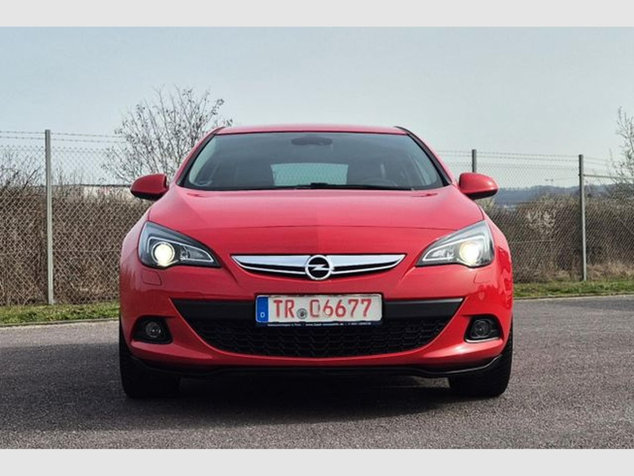 Opel Astra Astra J GTC 1.6 Innovation, Leder, Navi. (2012) - Photo 5
