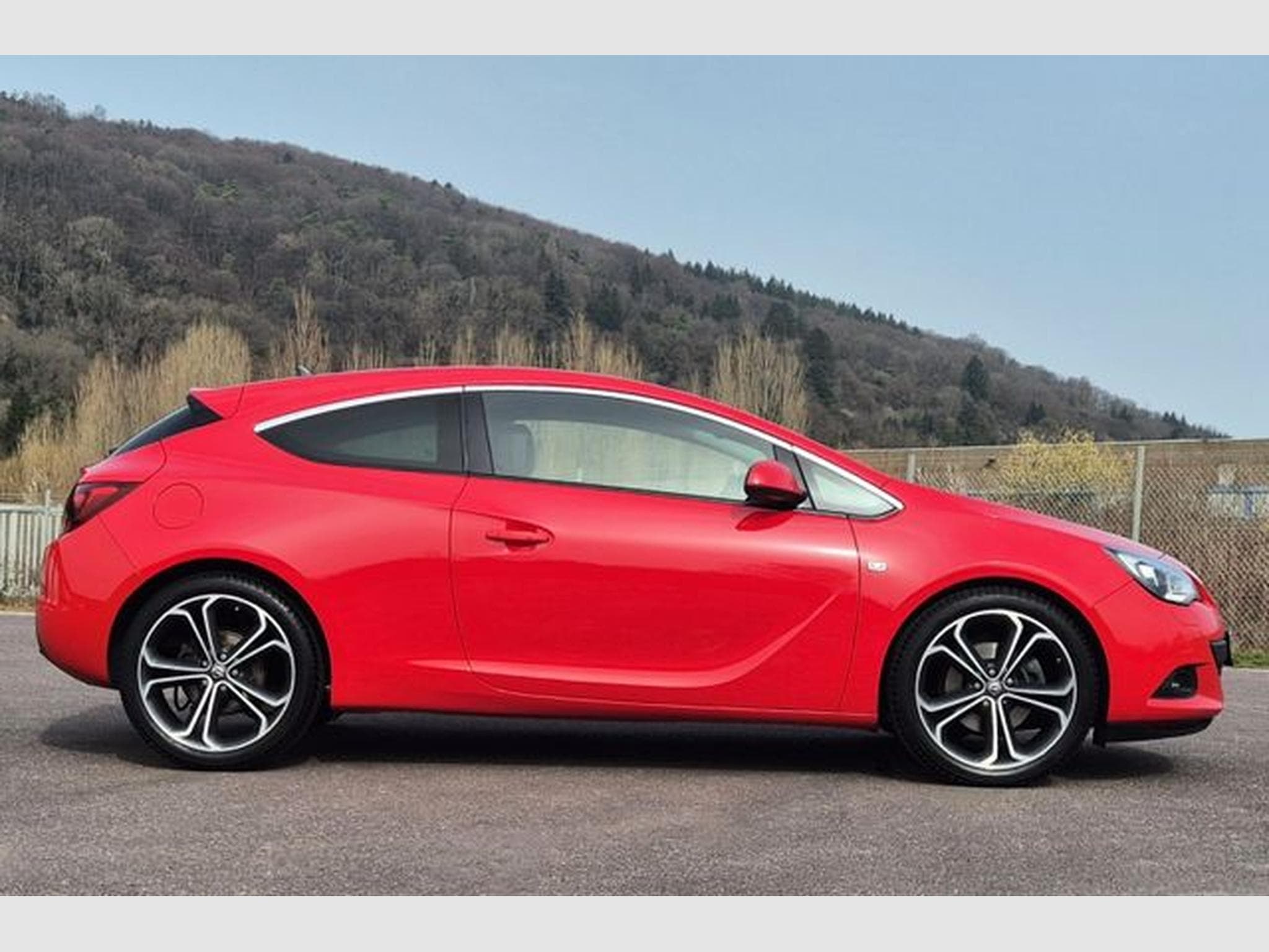 Opel Astra Astra J GTC 1.6 Innovation, Leder, Navi. (2012) - Photo 7