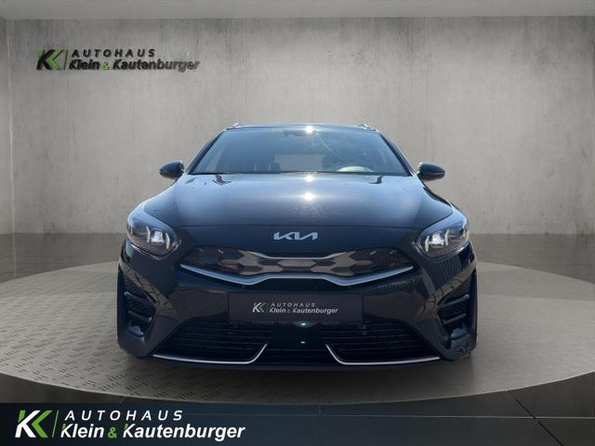 Kia Ceed Ceed 1.6 Plug-in Hybrid Spirit +NAVI+KAMERA+PANO (2024) - Foto 2