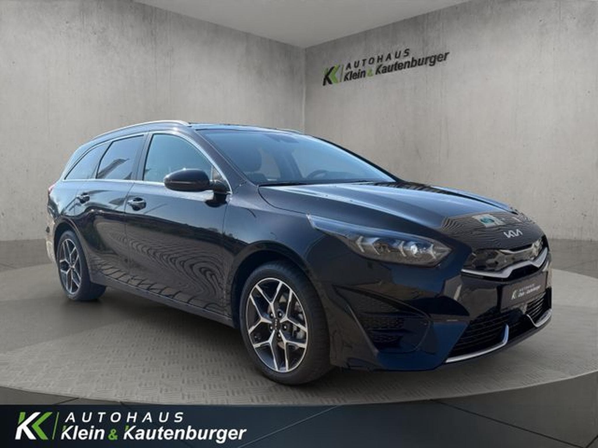 Kia Ceed Ceed 1.6 Plug-in Hybrid Spirit +NAVI+KAMERA+PANO (2024) - Foto 3