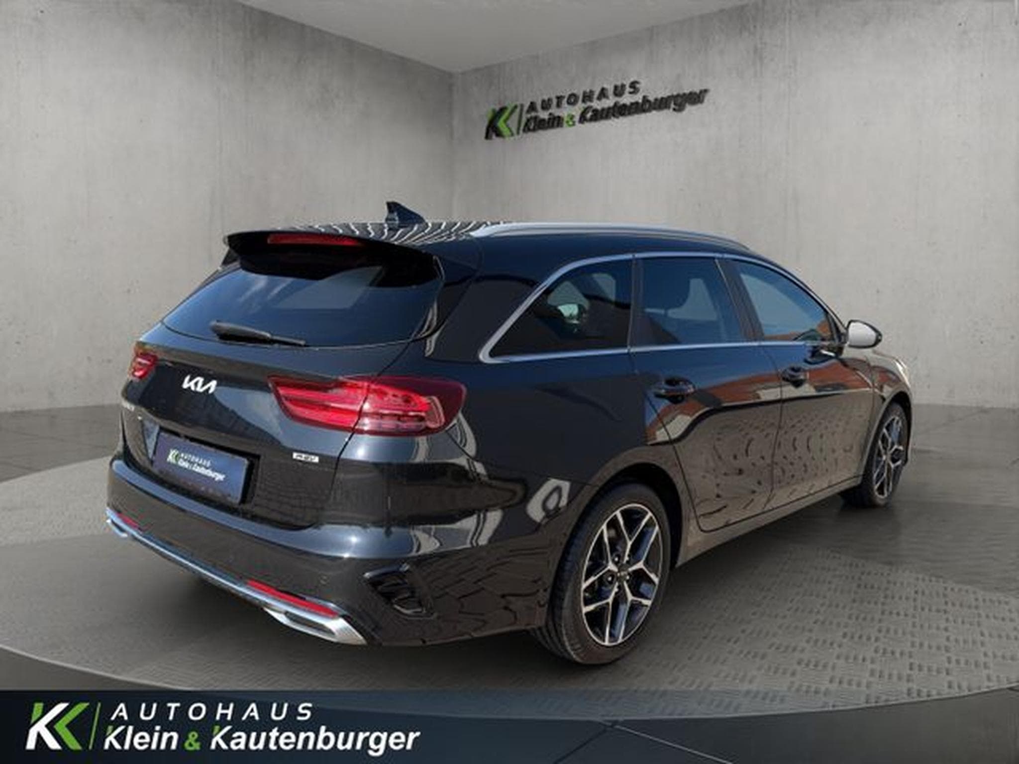 Kia Ceed Ceed 1.6 Plug-in Hybrid Spirit +NAVI+KAMERA+PANO (2024) - Foto 5