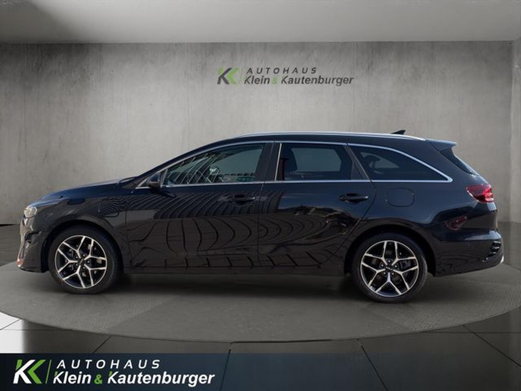 Kia Ceed Ceed 1.6 Plug-in Hybrid Spirit +NAVI+KAMERA+PANO (2024) - Foto 8