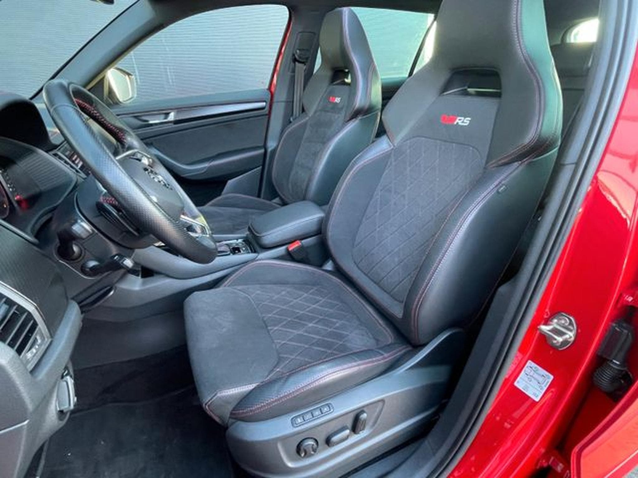 Skoda Kodiaq Kodiaq 2,0 TSi RS 4x4 Pano Columbus 360° LED (2022) - Photo 10