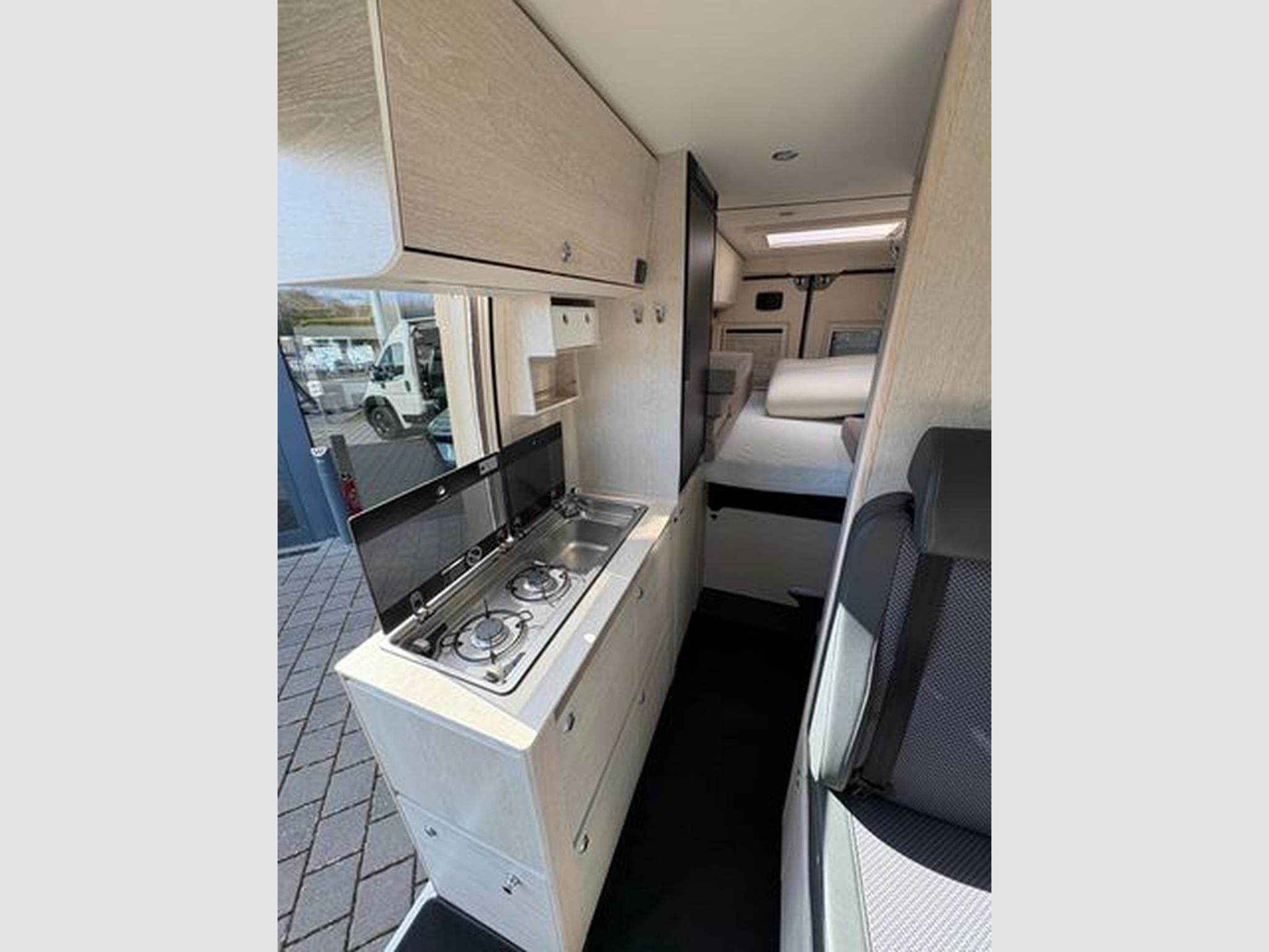 Tourne Mobile Grey Edt. 435,2.2 BlueHDI165,6.4m, Li 144 (2022) - Photo 6