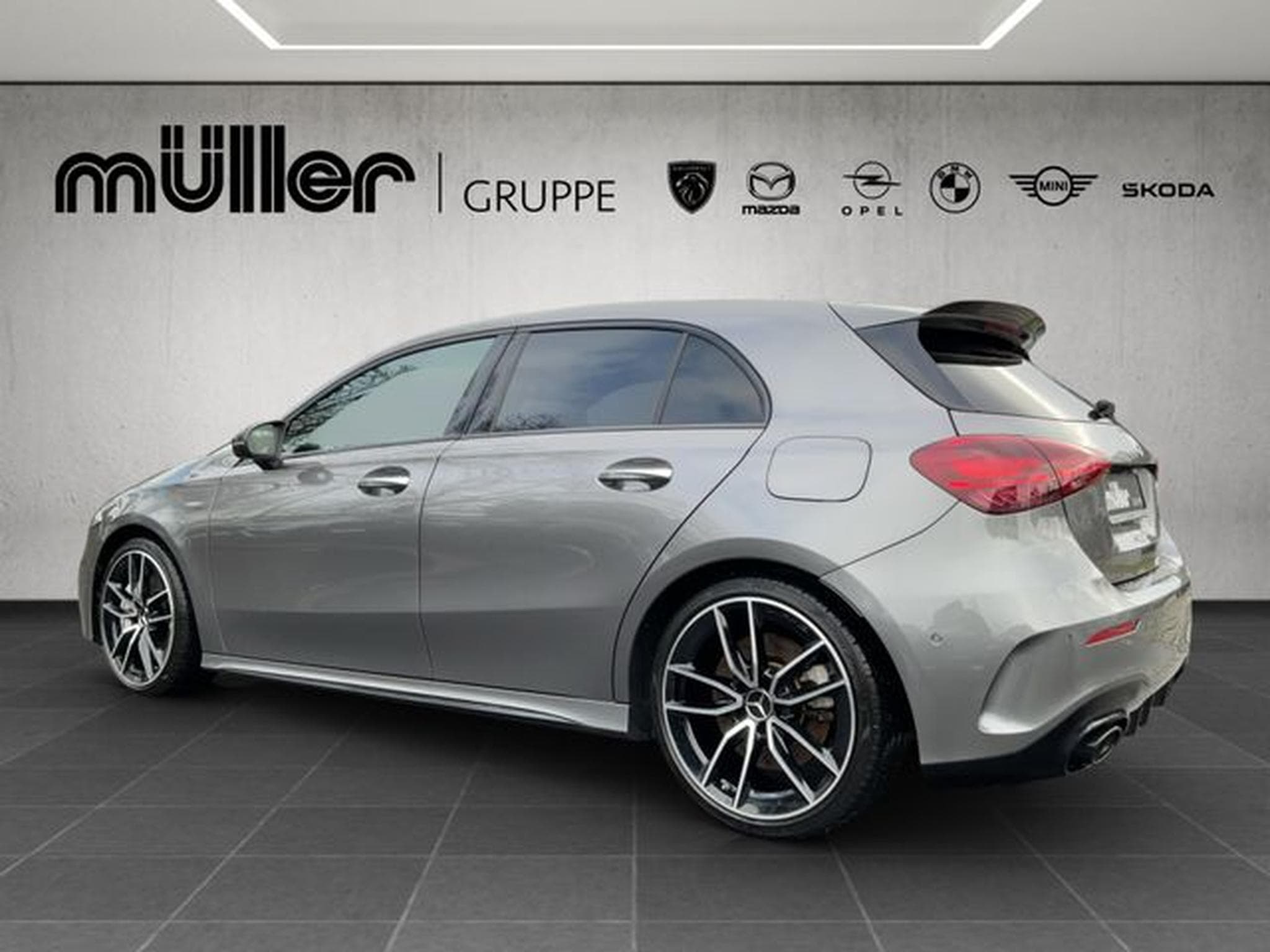 Mercedes A 35 AMG A 35 AMG 4Matic AMG Speedshift DCT 8G AMG Line A (2023) - Foto 4