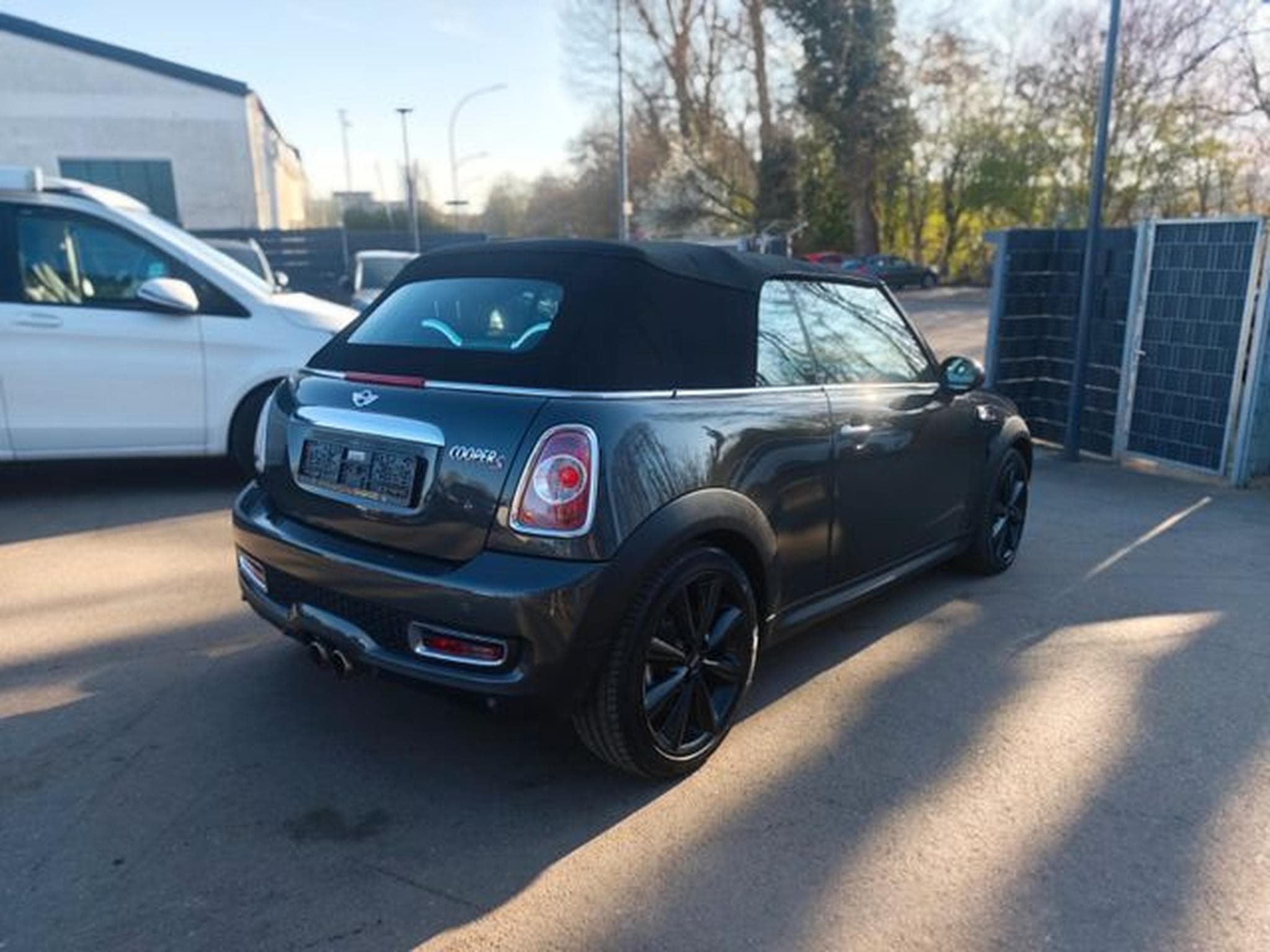 MINI Cooper COOPER S CABRIO*AUTOMATIK*NAVI*LEDER*EURO 5* (2013) - Photo 6