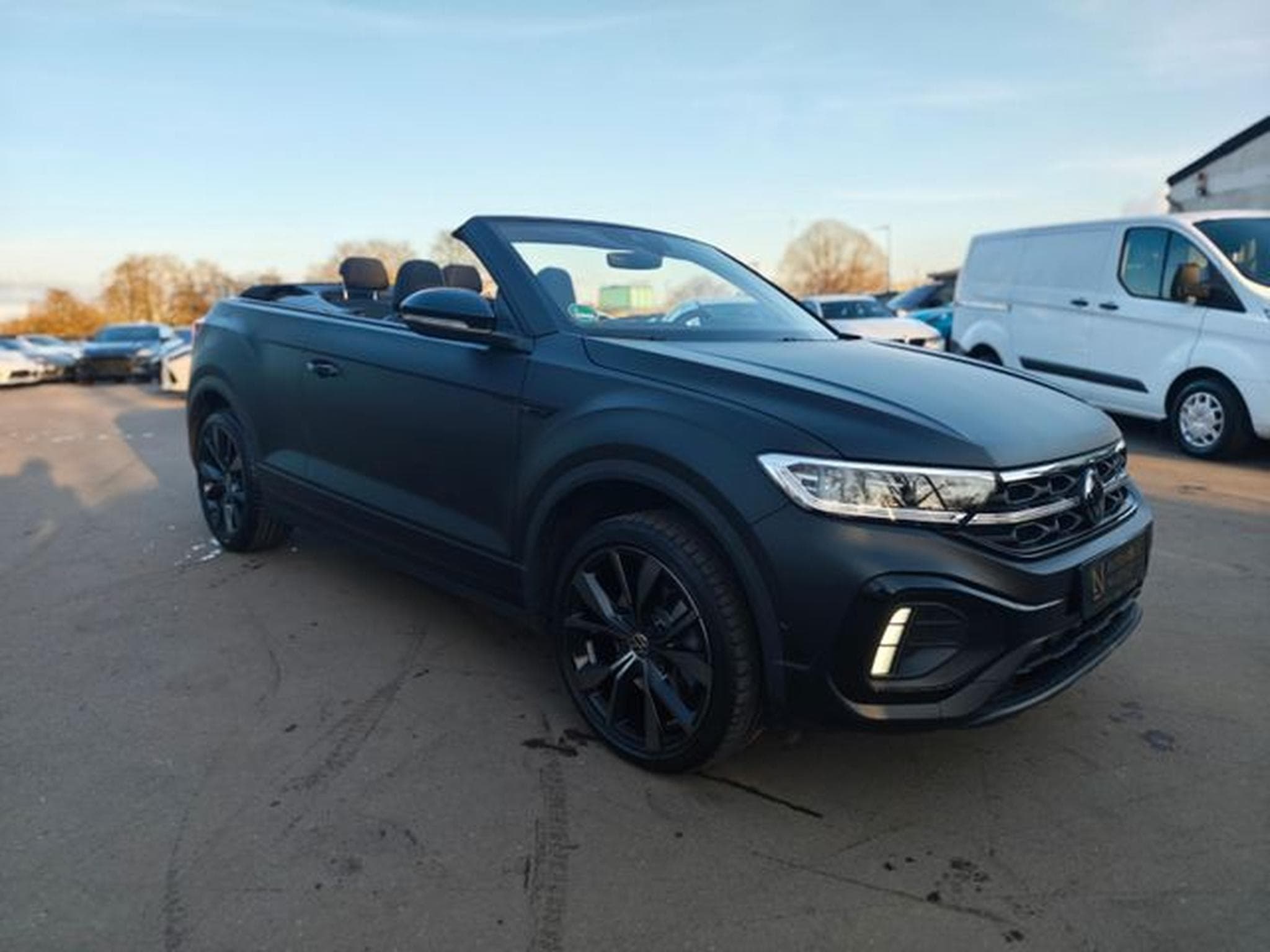 VW T-Roc T-ROC CABRIOLET*R-LINE*EDITION BLACK*APPLE CAR* (2024) - Photo 12