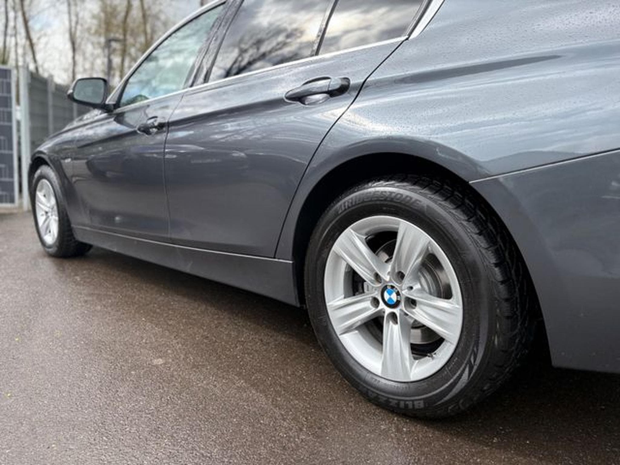 BMW 320 320 i XDRIVE*LUXURY LINE*AUT*LEDER BRAUN*2.HD* (2014) - Foto 14