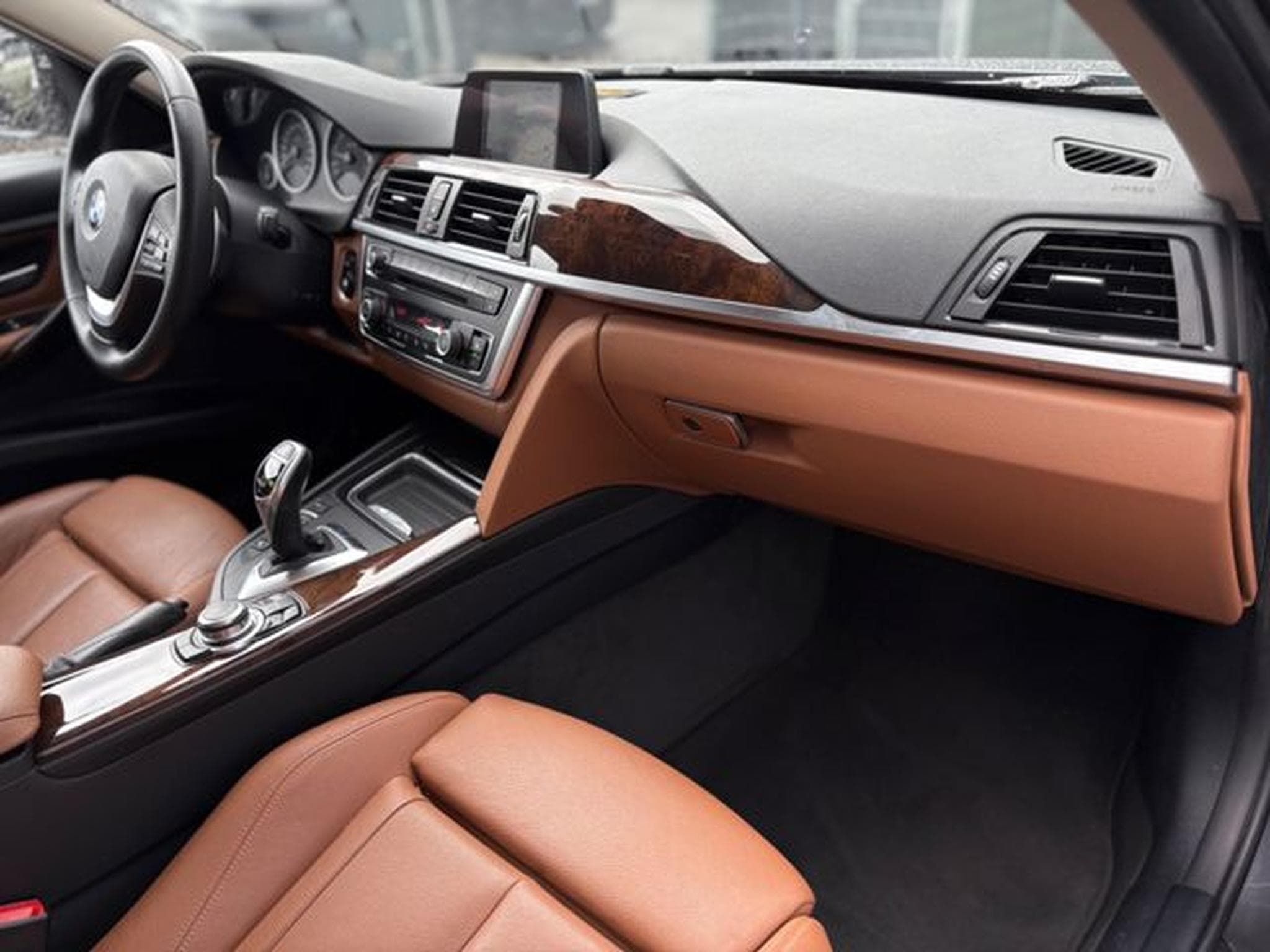 BMW 320 320 i XDRIVE*LUXURY LINE*AUT*LEDER BRAUN*2.HD* (2014) - Foto 15