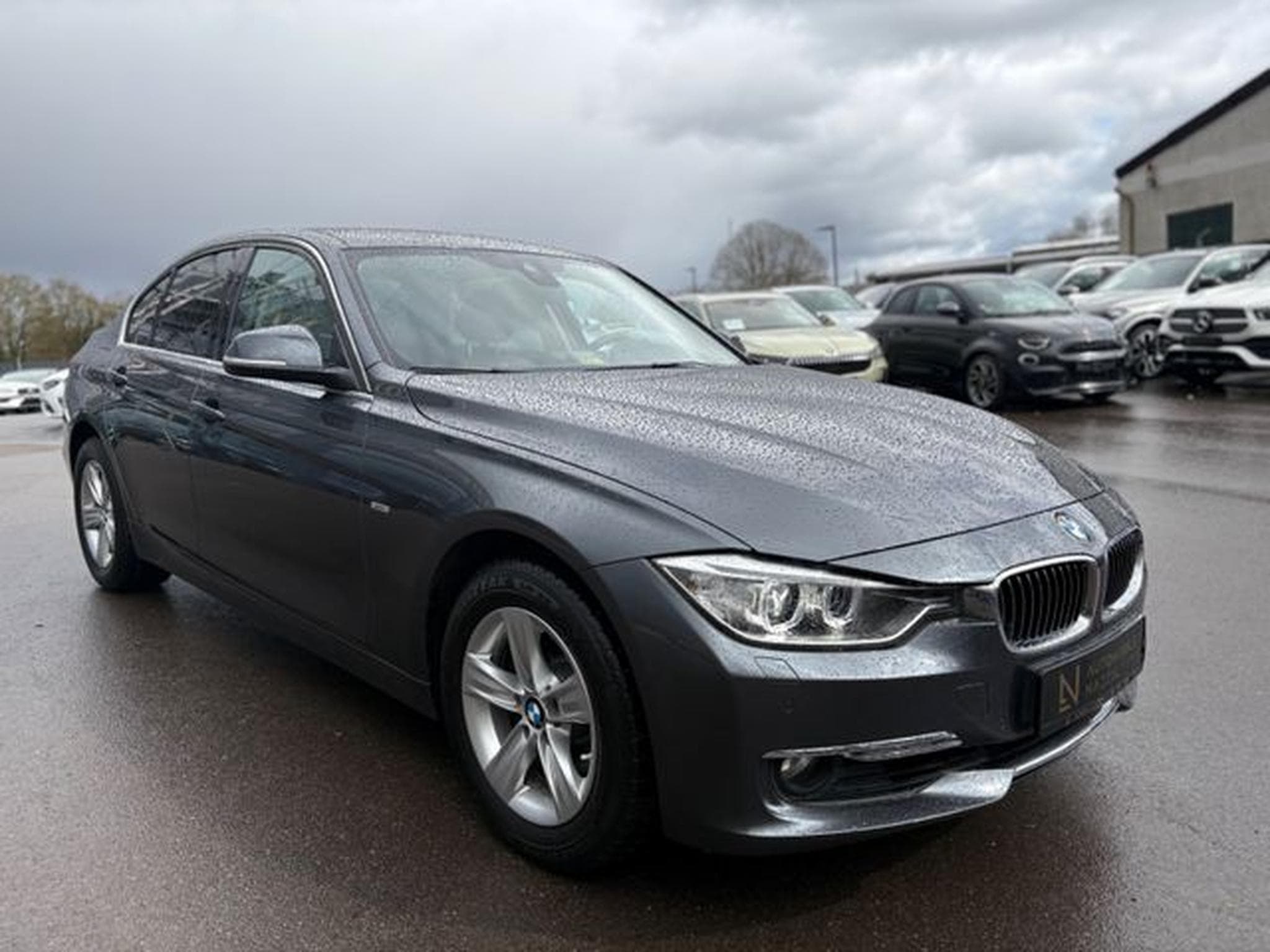 BMW 320 320 i XDRIVE*LUXURY LINE*AUT*LEDER BRAUN*2.HD* (2014) - Foto 6