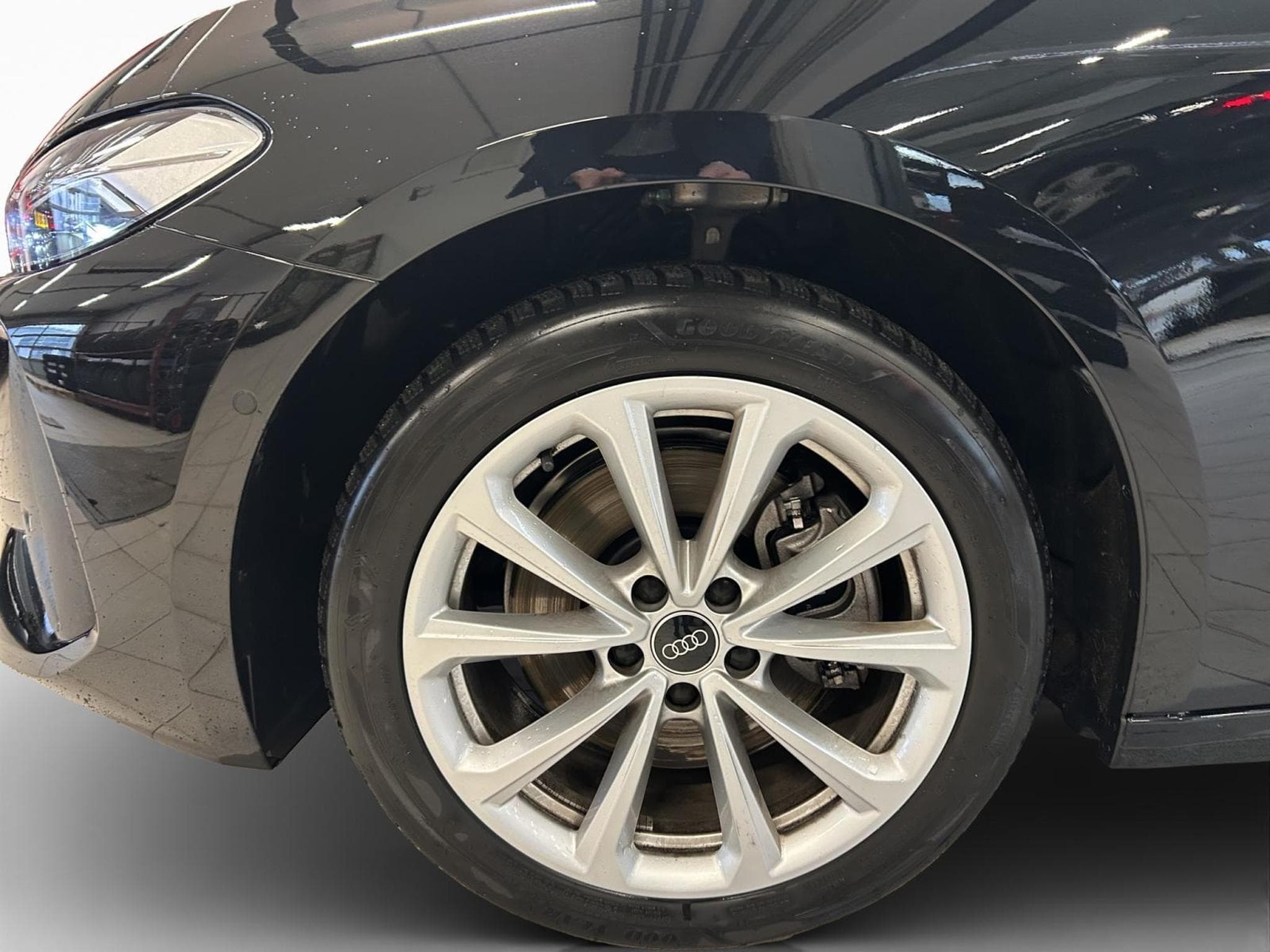 Audi A5 Avant TDI 150 kW S tronic (2026) - Photo 8