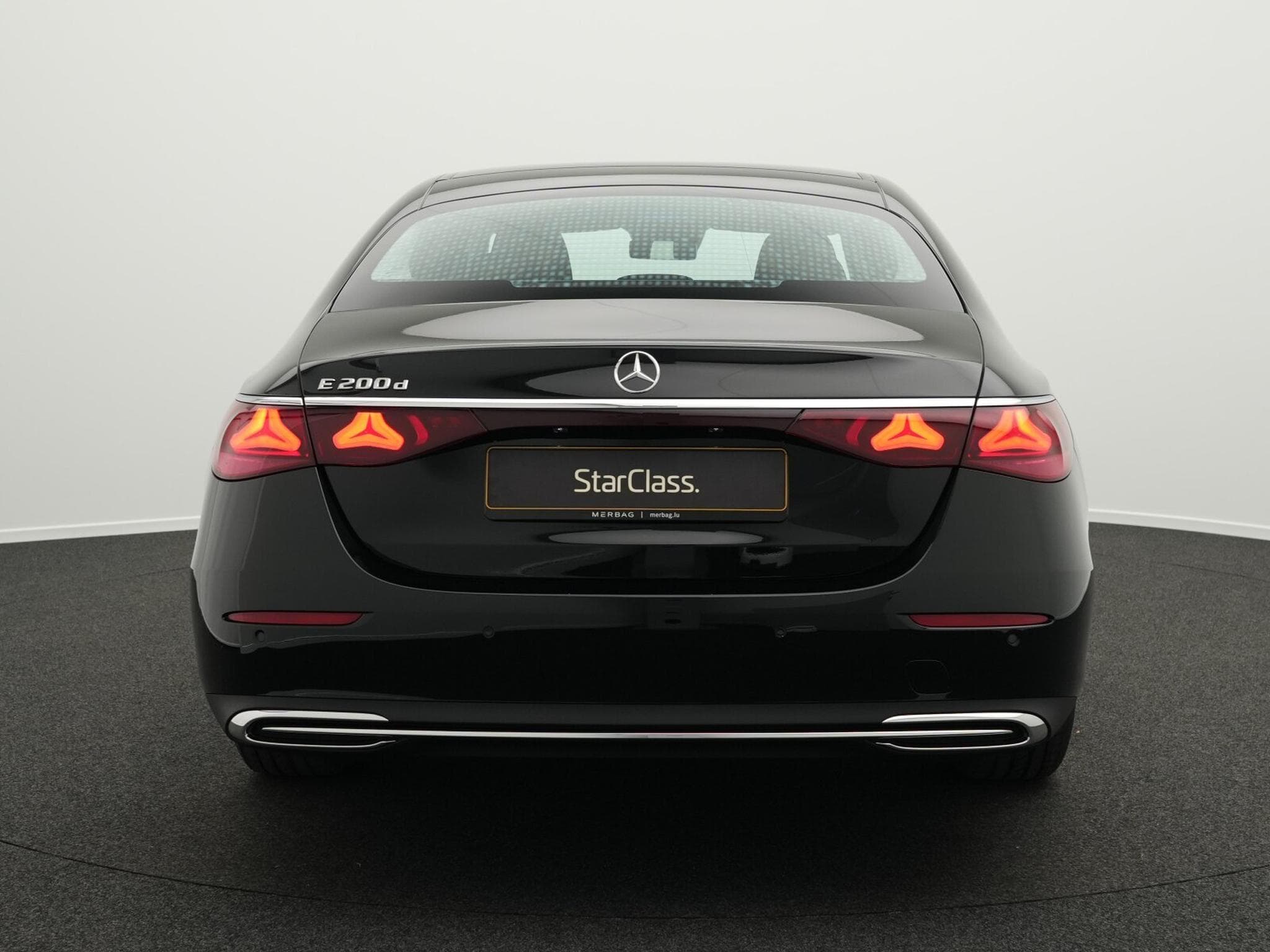 Mercedes E 200 d Lim Avantgarde LED+Kamera+Totw+Apple (2025) - Photo 4