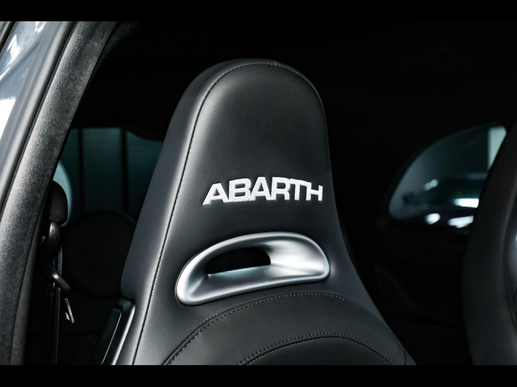 Abarth 595 1.4 T-JET - AUTO (2021) - Photo 23