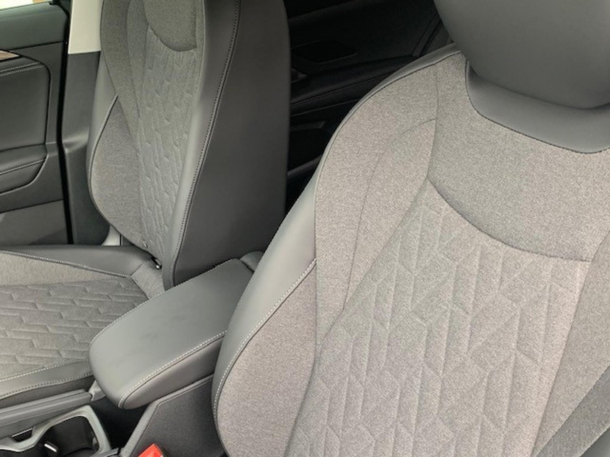 VW Tayron LIFE 1.5 eTSI 150CV DSG7 (2026) - Foto 2