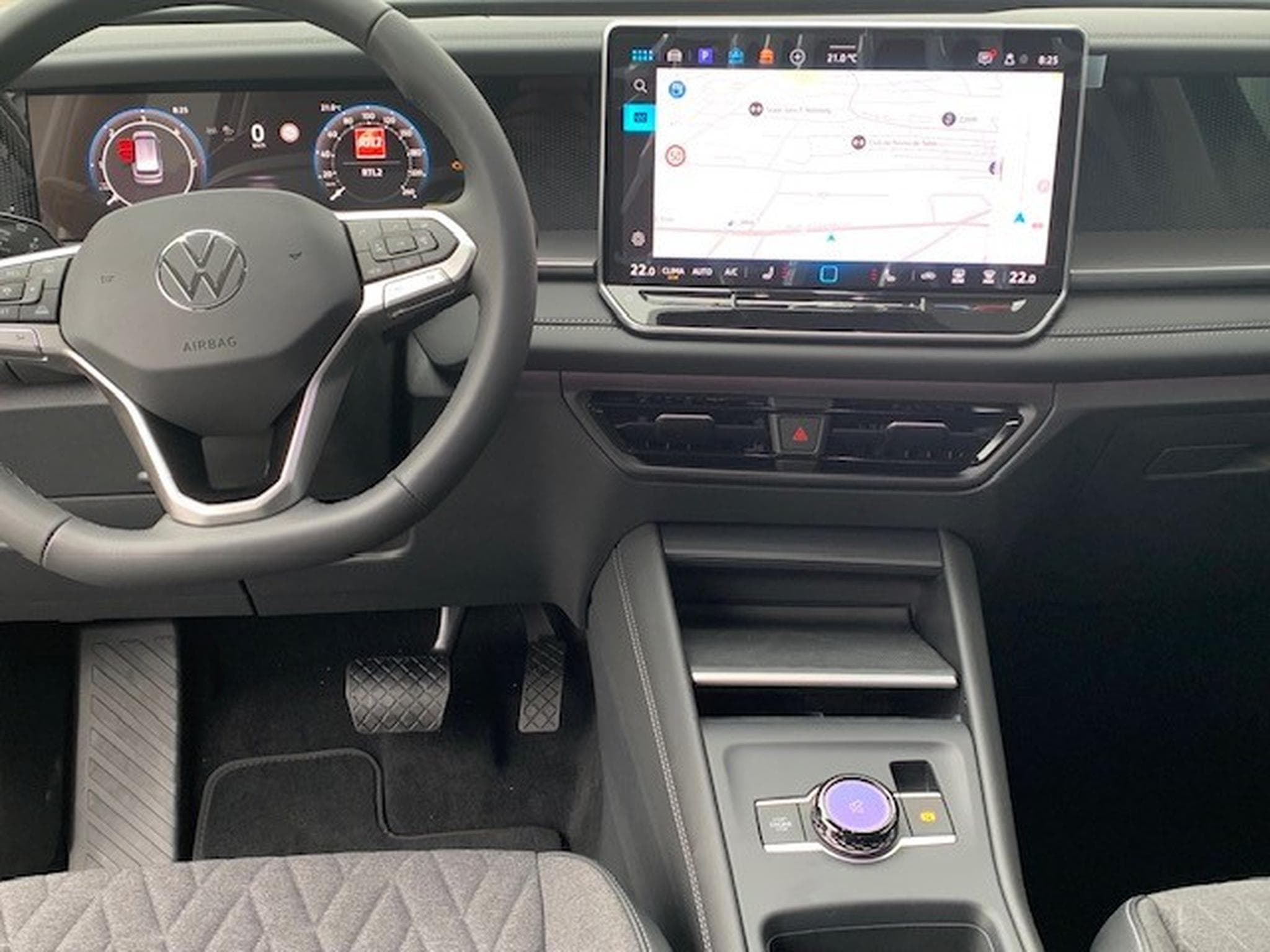 VW Tayron LIFE 1.5 eTSI 150CV DSG7 (2026) - Foto 3