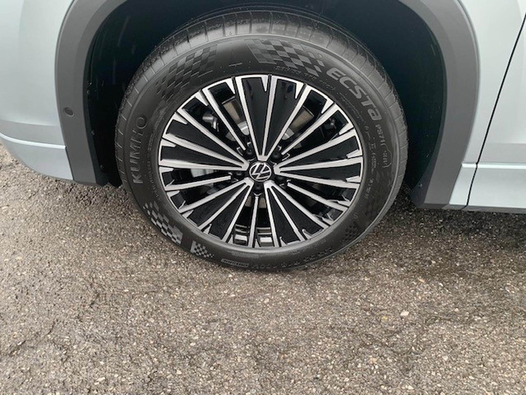 VW Tayron LIFE 1.5 eTSI 150CV DSG7 (2026) - Foto 4