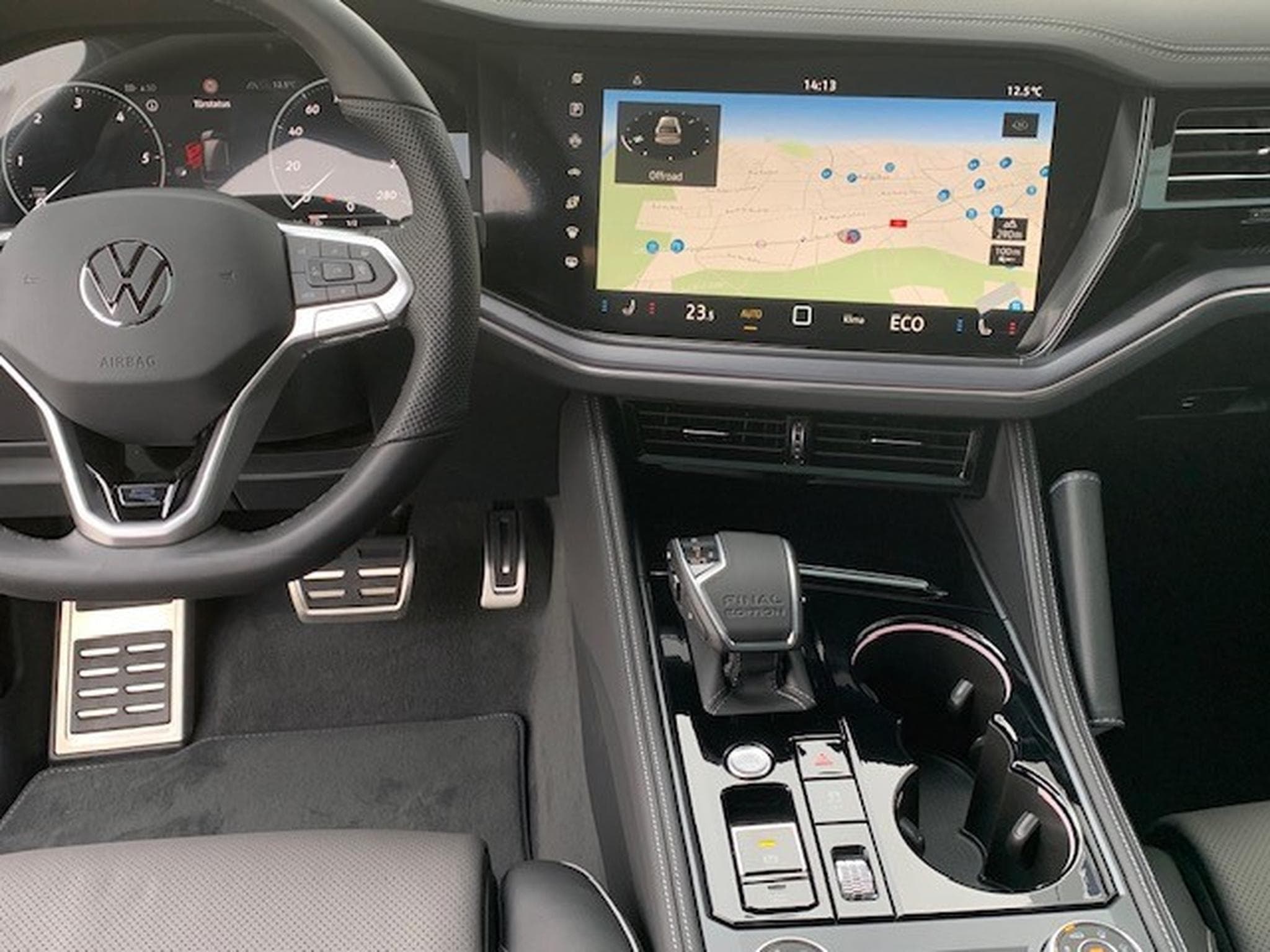 VW Touareg FINAL EDITION R-LINE BLACK STYLE 3.0TDI V6 286CV 4MOTION AG8 (2026) - Foto 3