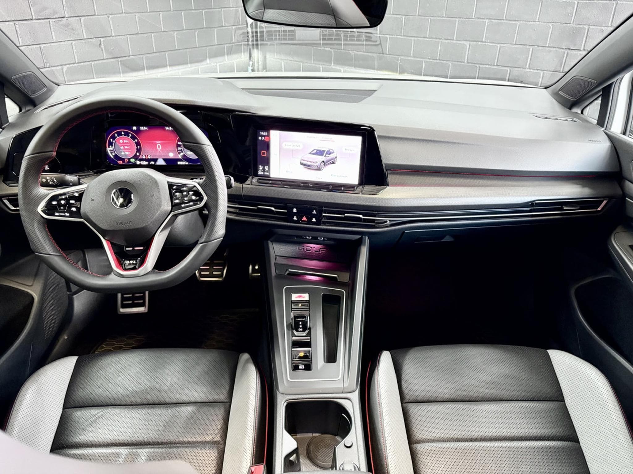 VW Golf GTI Clubsport 2.0 TSI 300CV DSG7 ** Cuir ** (2021) - Photo 10