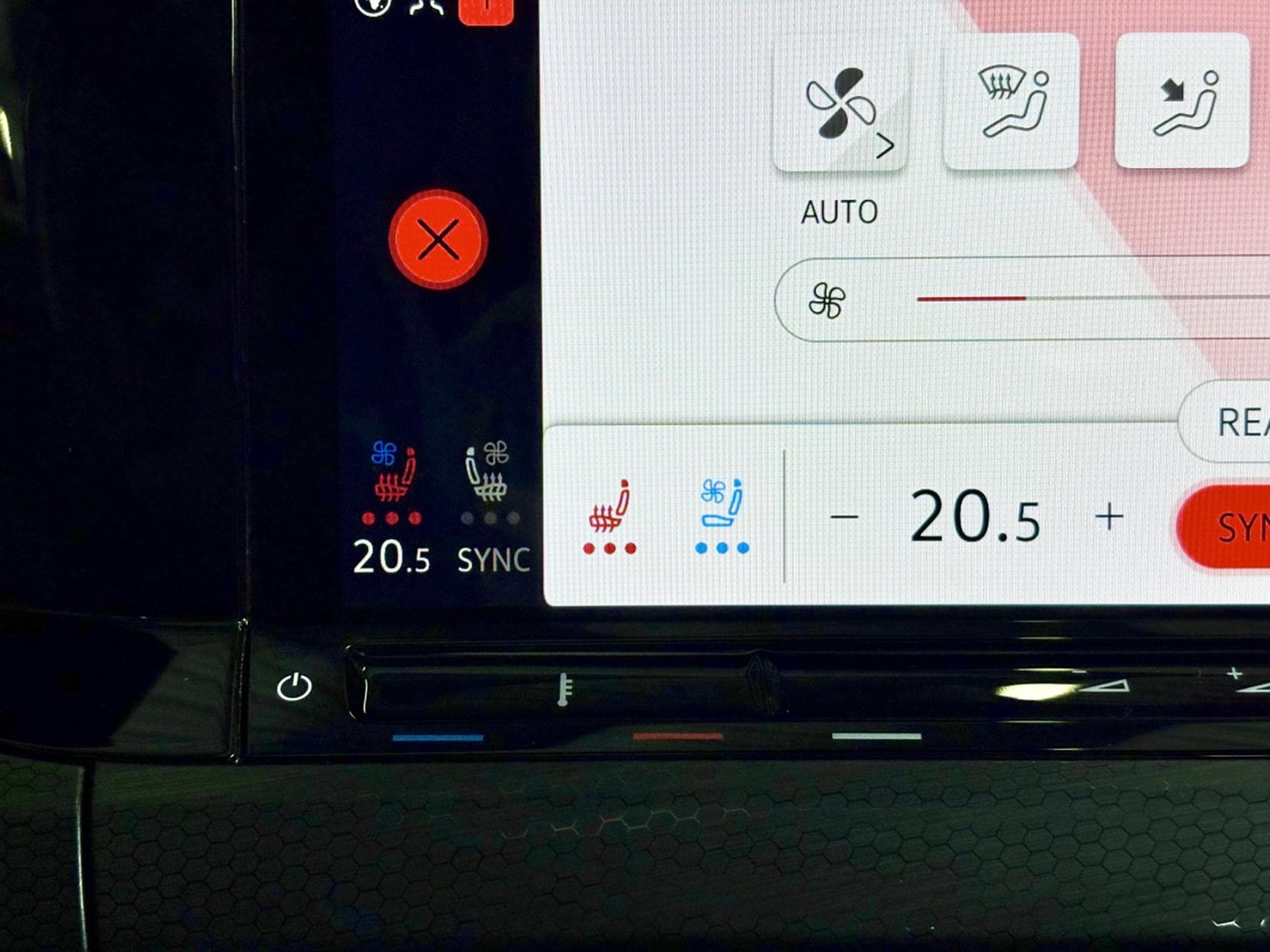 VW Golf GTI Clubsport 2.0 TSI 300CV DSG7 ** Cuir ** (2021) - Photo 18