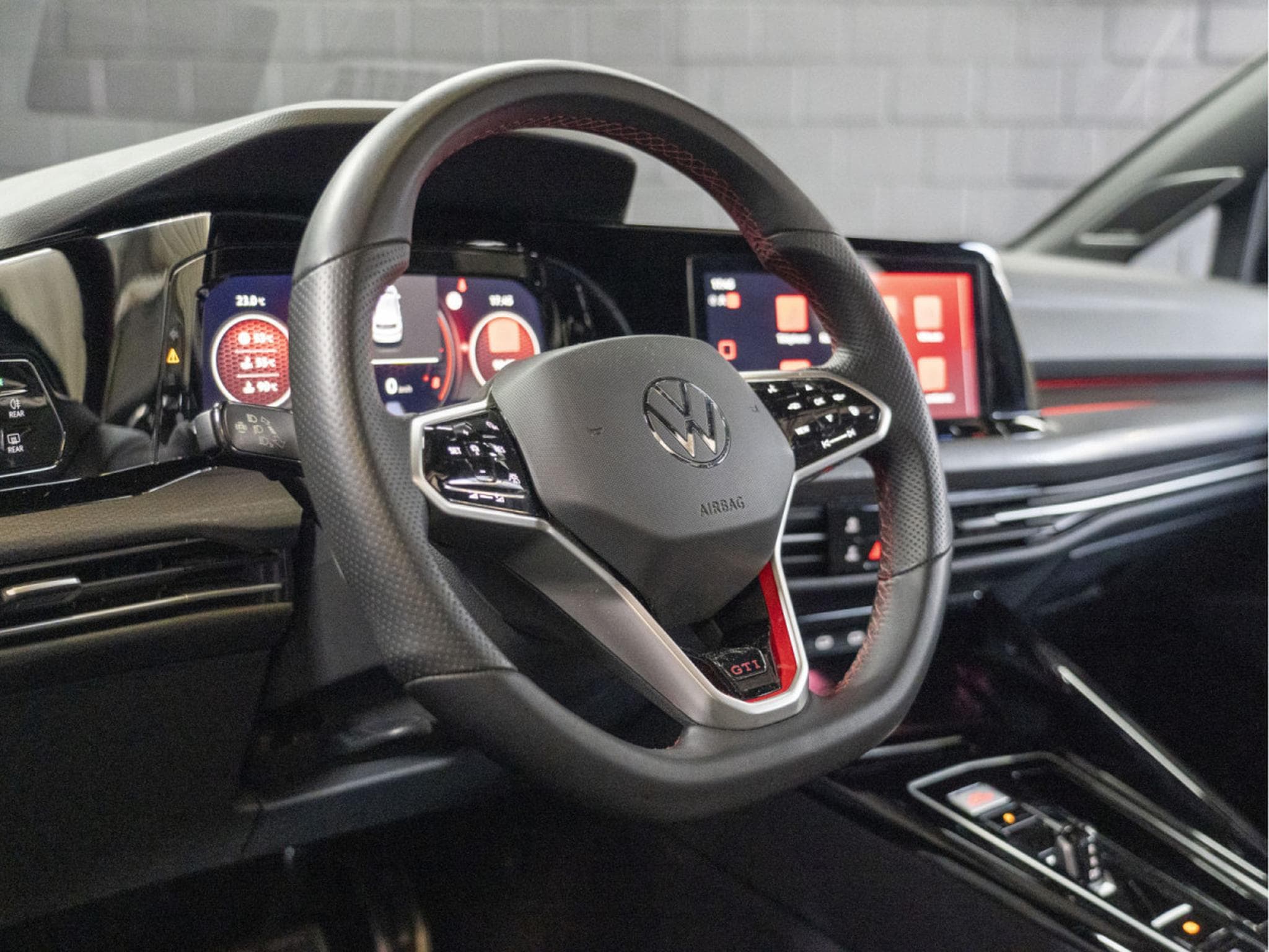 VW Golf GTI Clubsport 2.0 TSI 300 CV DSG7 *Matrix* *Harman* (2023) - Foto 9