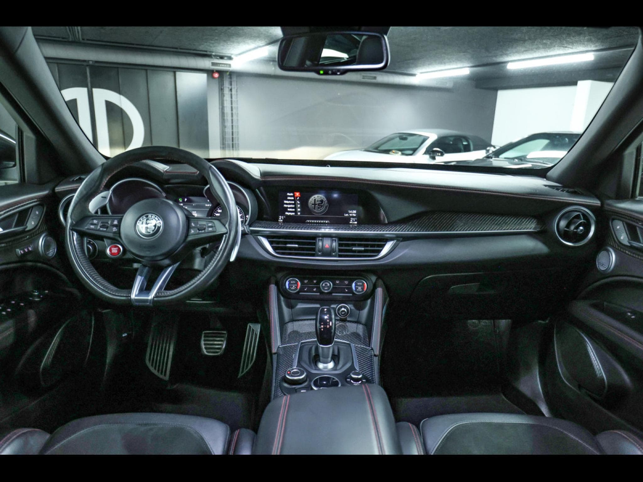 Alfa-Romeo Stelvio QUADRIFOGLIO 2.9T V6 AT8-Q4 (510 CH) - GRIGIO VESUVIO (2020) - Photo 10