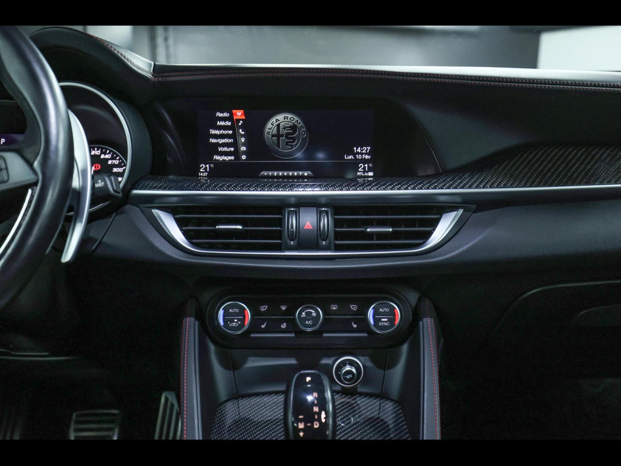 Alfa-Romeo Stelvio QUADRIFOGLIO 2.9T V6 AT8-Q4 (510 CH) - GRIGIO VESUVIO (2020) - Photo 16