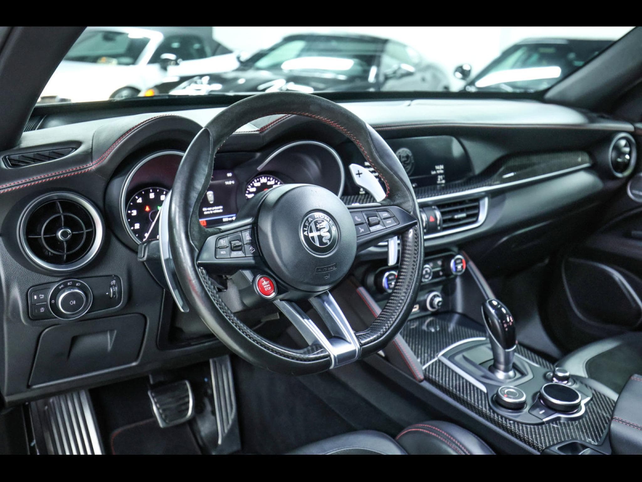 Alfa-Romeo Stelvio QUADRIFOGLIO 2.9T V6 AT8-Q4 (510 CH) - GRIGIO VESUVIO (2020) - Photo 9