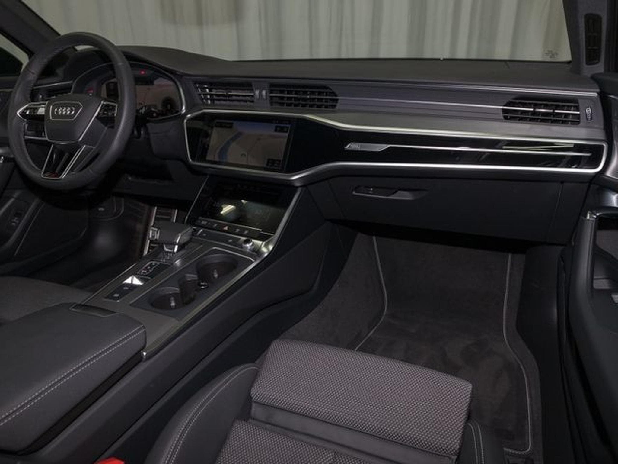 Audi A6 AVANT 35 TDI S LINE (2023) - Foto 12