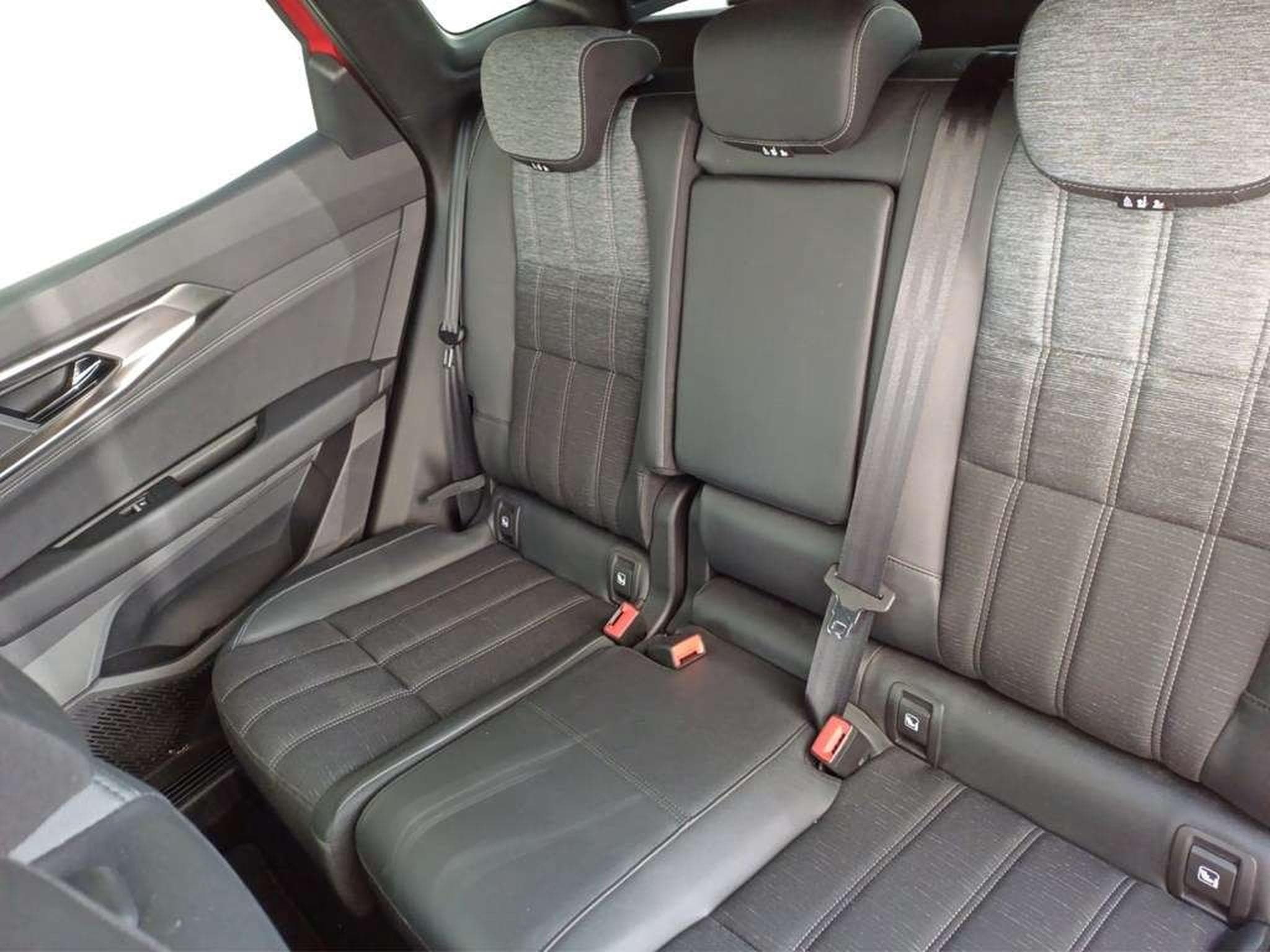 Renault Austral 1.2 E-Tech TECHNO full hybrid (2024) - Photo 11