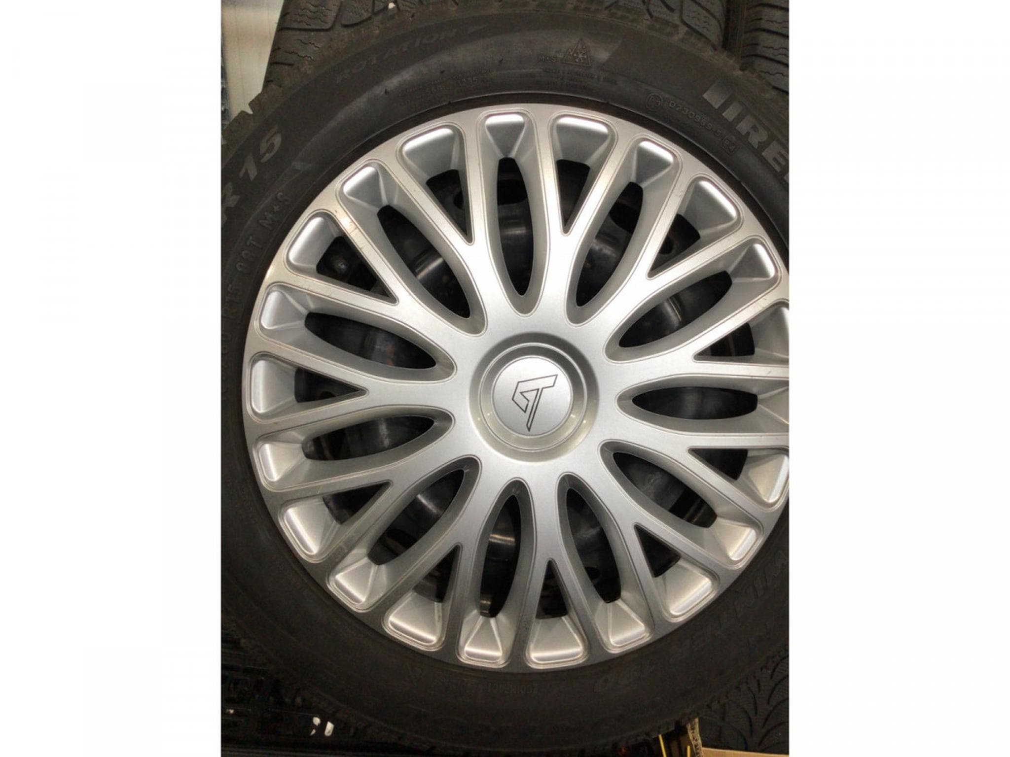 Jantes acier + Pneus – 15" - Photo 1