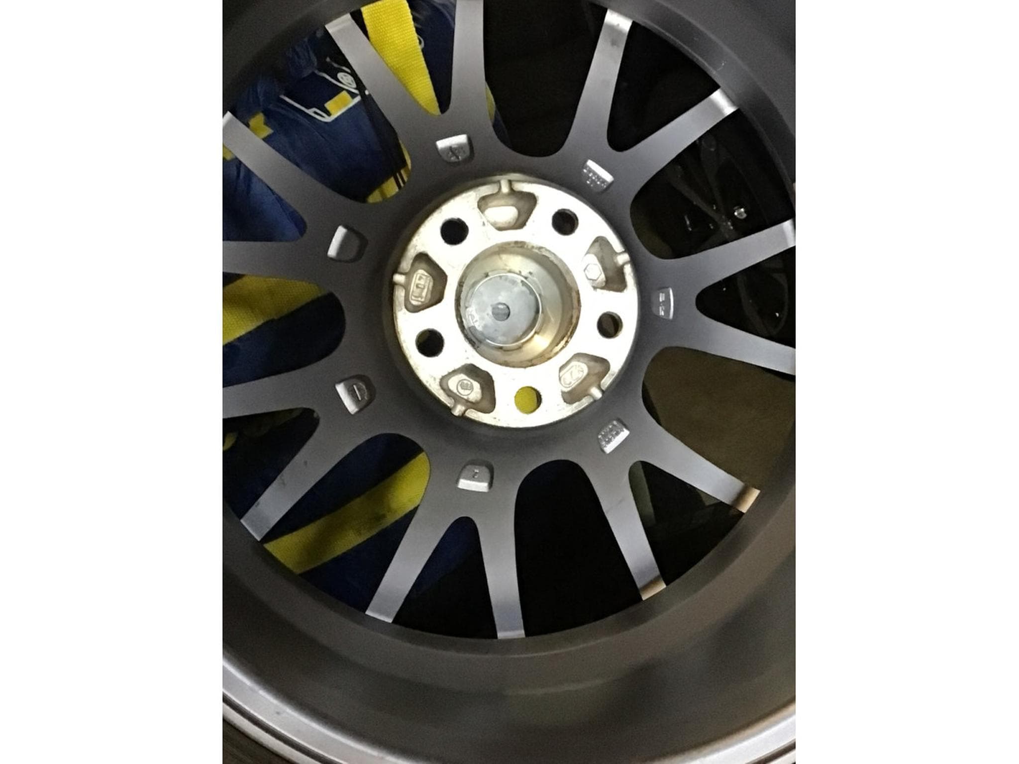 Jantes alu + Pneus h – 18" - Photo 7